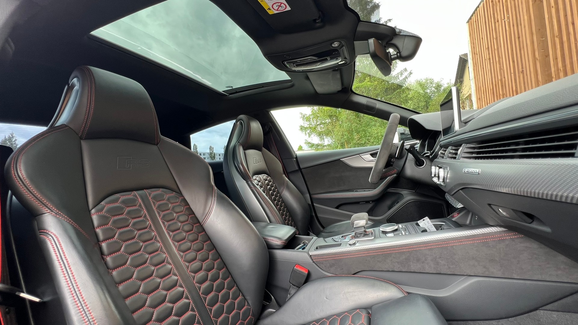 AUDI RS5 SPORTBACK 2.9 TFSI QUATTRO TIPTRONIC BLACK l 450 PS-image-25
