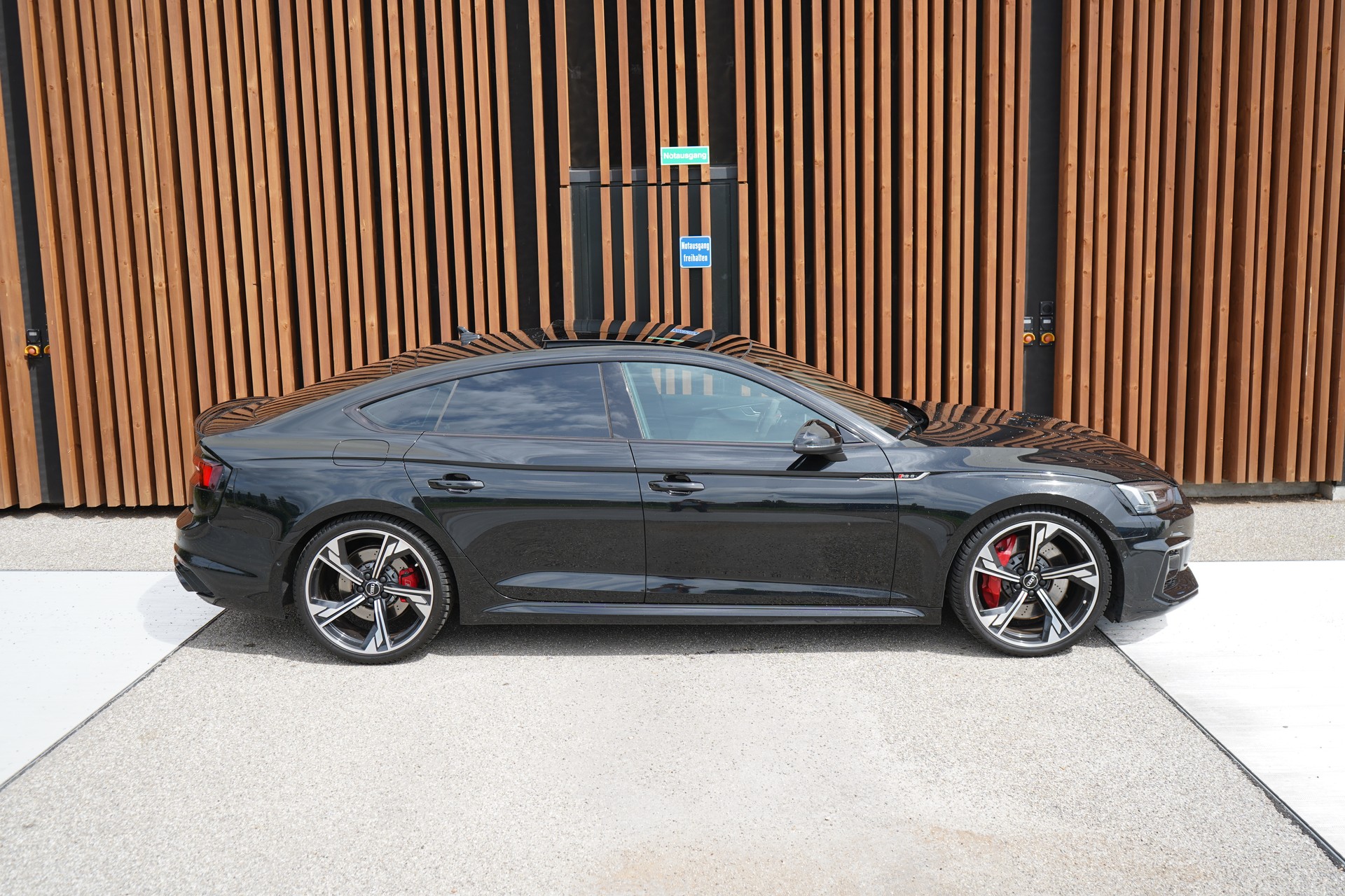AUDI RS5 SPORTBACK 2.9 TFSI QUATTRO TIPTRONIC BLACK l 450 PS-image-2