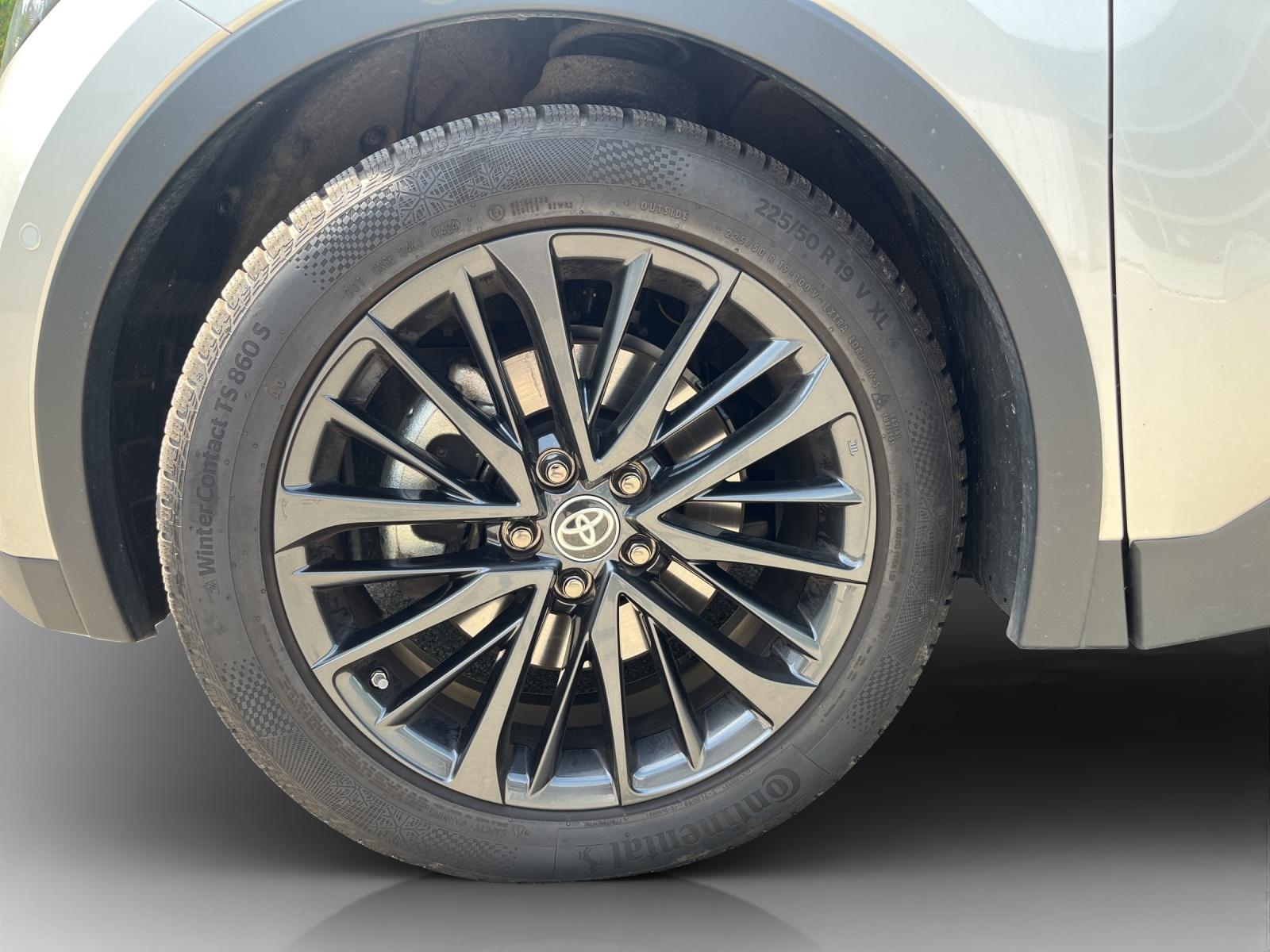 TOYOTA C-HR 2.0 HEV GR Sport 4x4-image-14