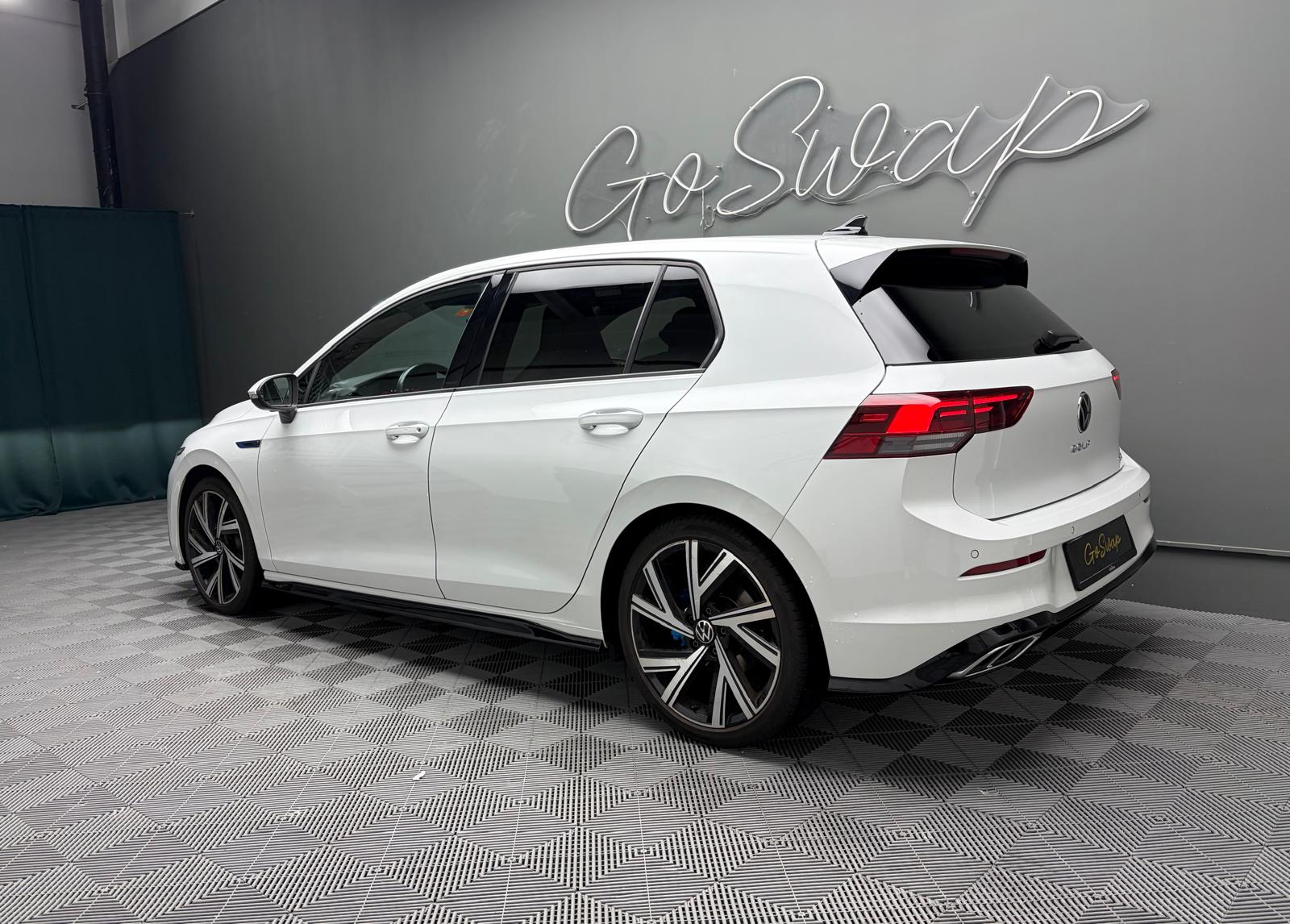 VW Golf 1.5 eTSI mHEV ACT R-Line DSG-image-8
