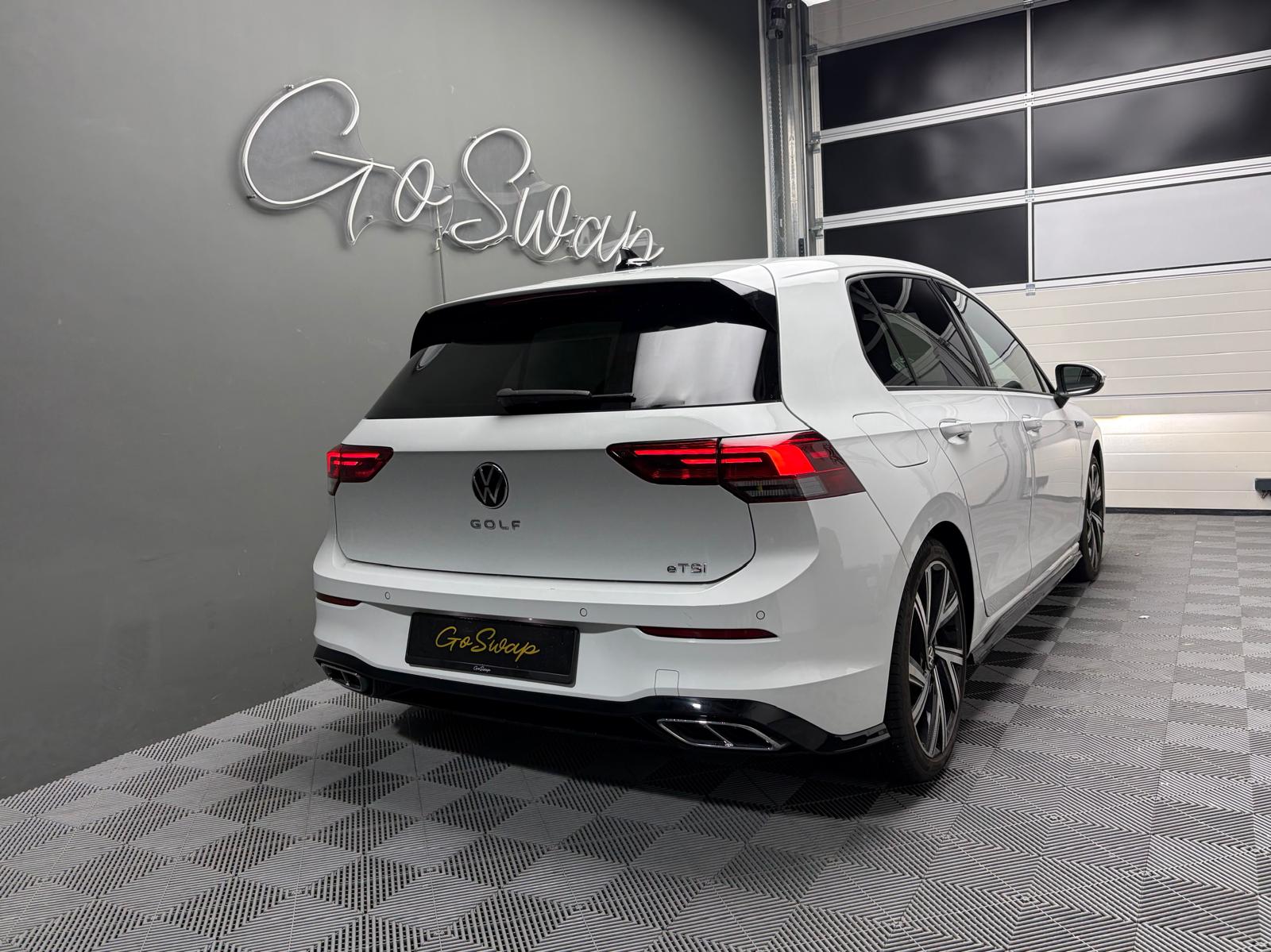 VW Golf 1.5 eTSI mHEV ACT R-Line DSG-image-4