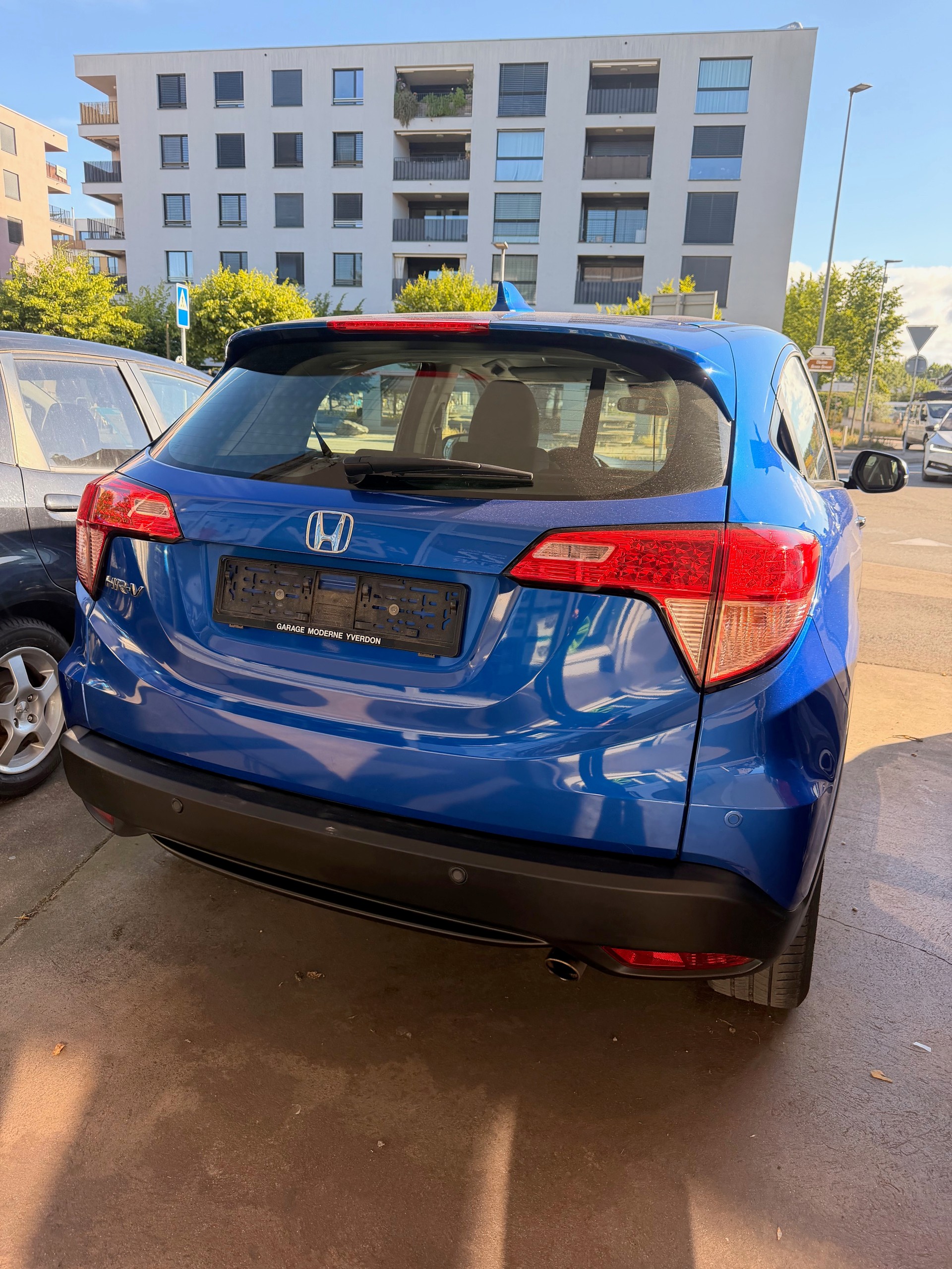 HONDA HR-V 1.5i-VTEC Elegance-image-1