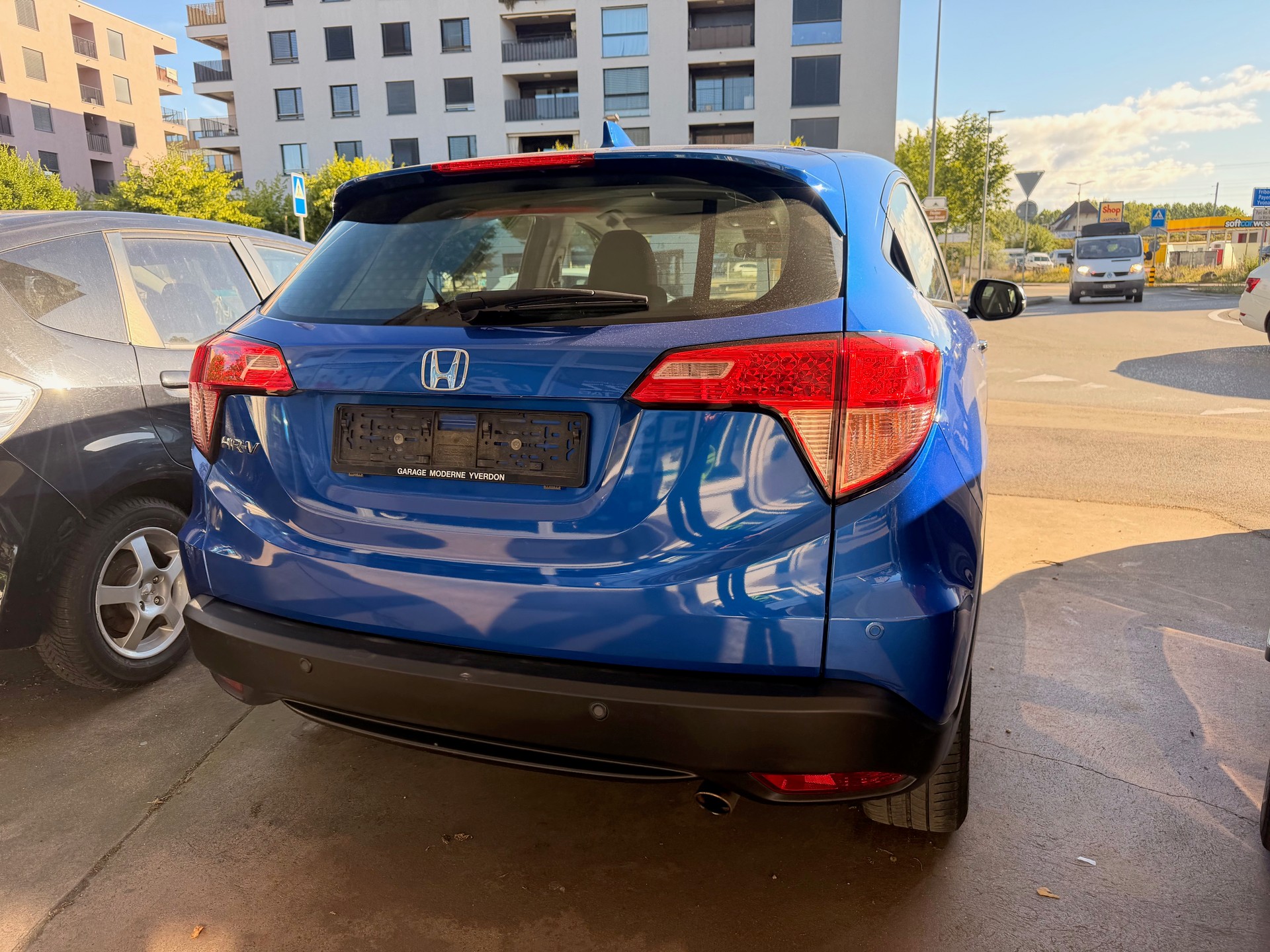 HONDA HR-V 1.5i-VTEC Elegance-image-2