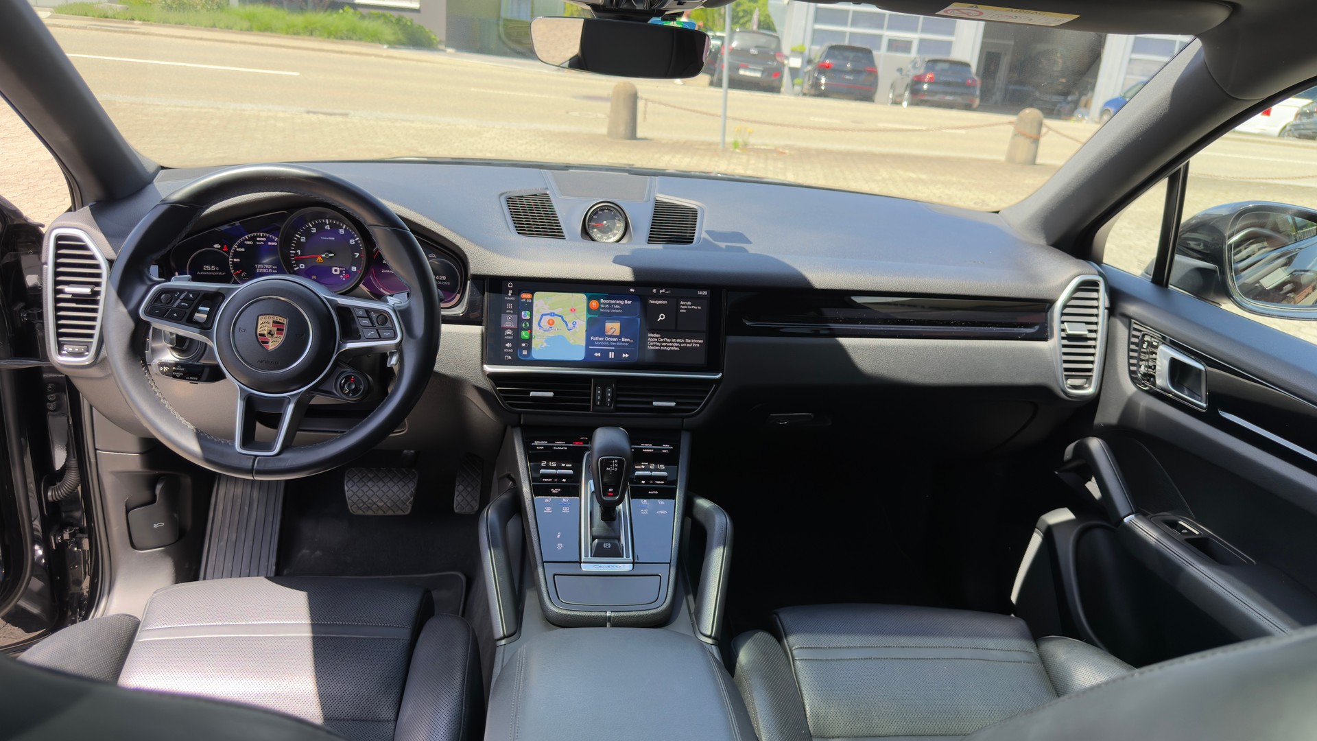 PORSCHE Cayenne Coupé-image-15