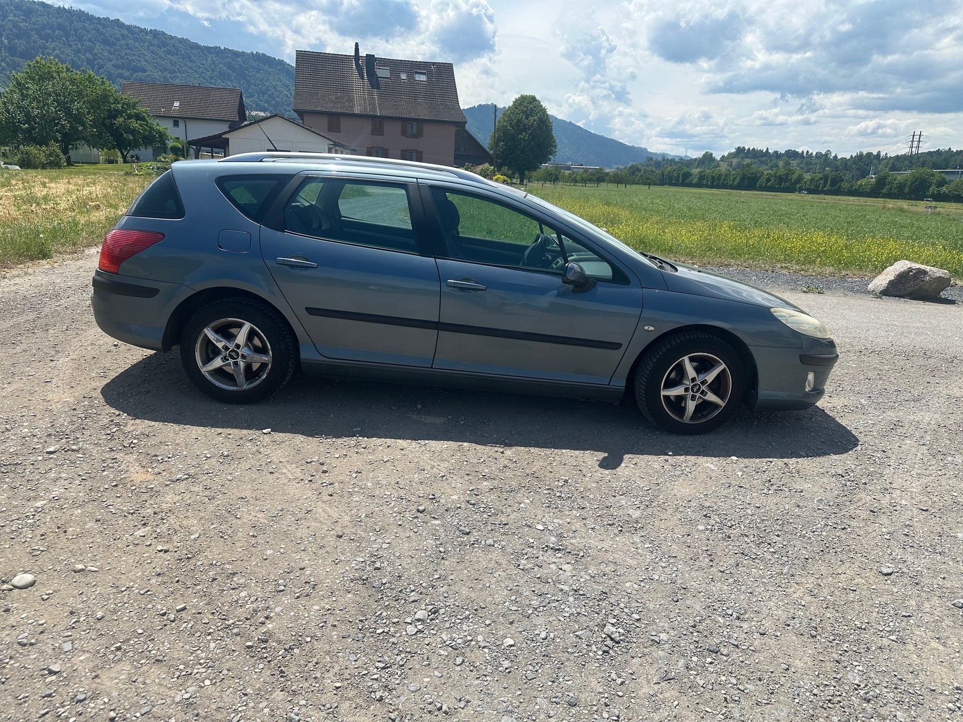 PEUGEOT 407 SW 2.0 HDI Confort Automatic-image-4
