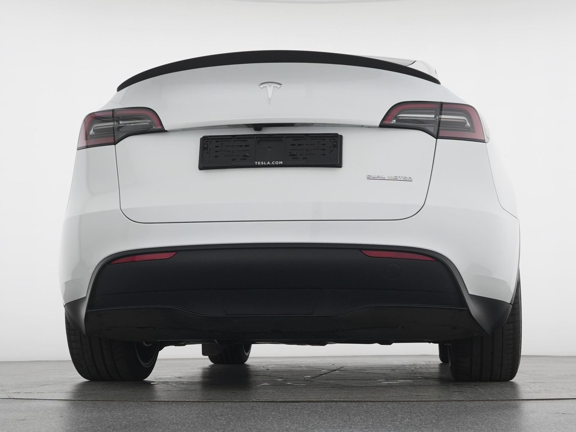 TESLA Model Y Performance-image-3