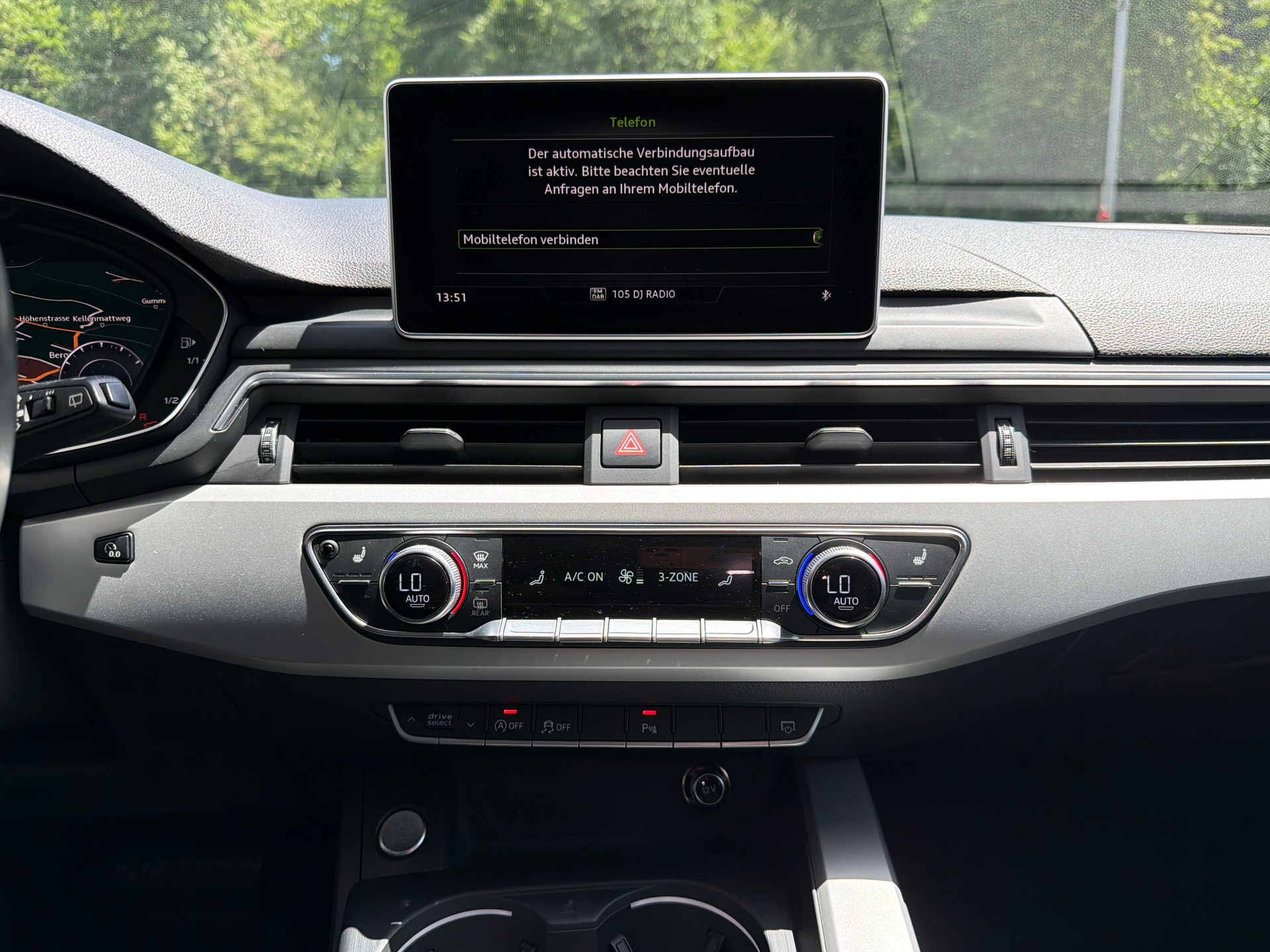 AUDI A4 Avant 2.0 TFSI S-tronic-image-11