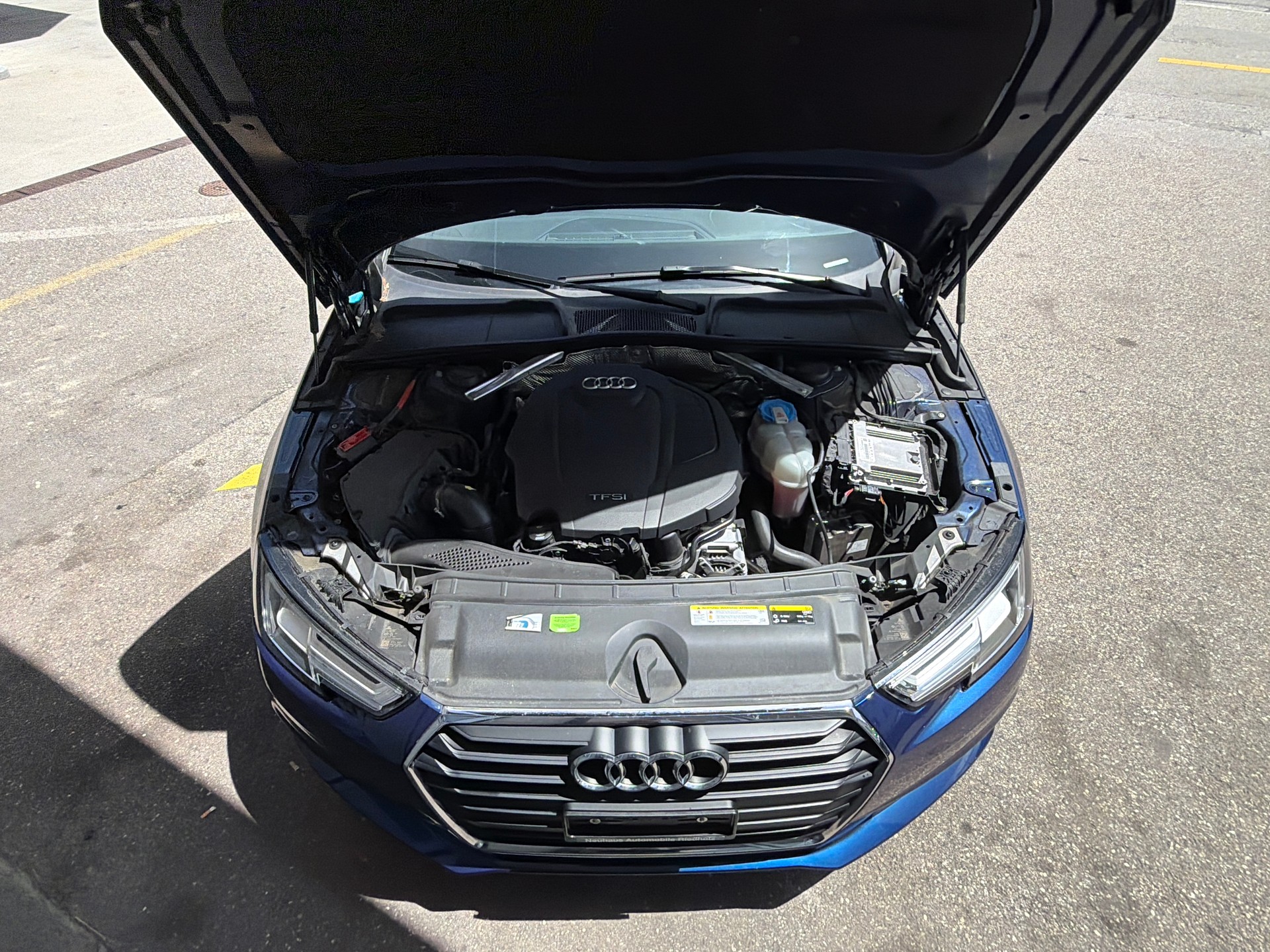 AUDI A4 Avant 2.0 TFSI S-tronic-image-18