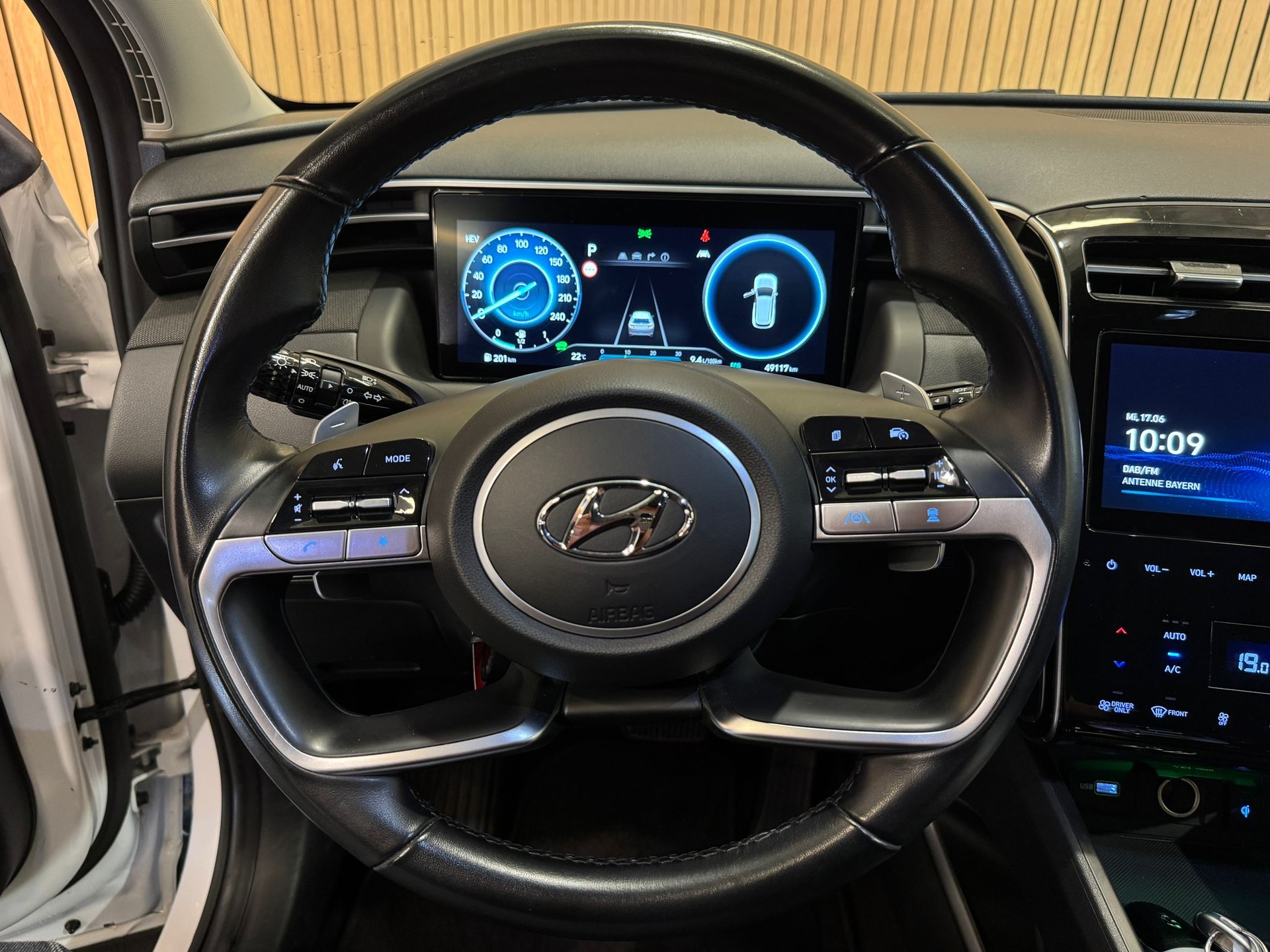 HYUNDAI Tucson 1.6 TGDI PHEV Amplia 4WD-image-11