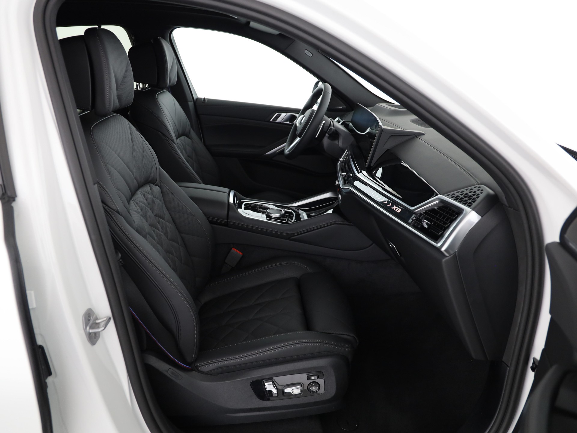 BMW X6 30d xDrive-image-12