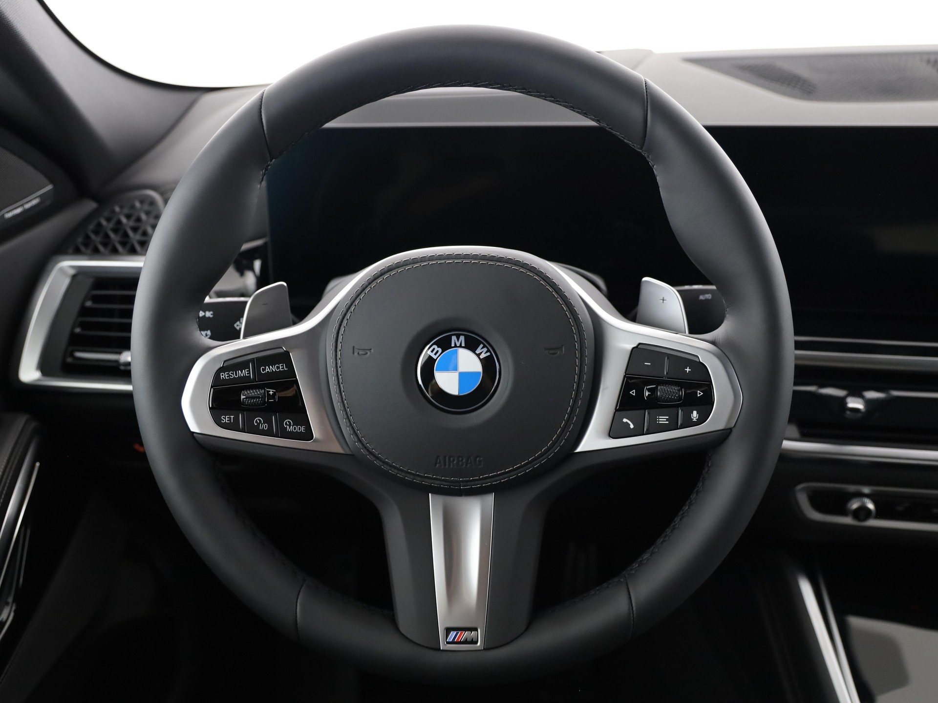 BMW X6 30d xDrive-image-17