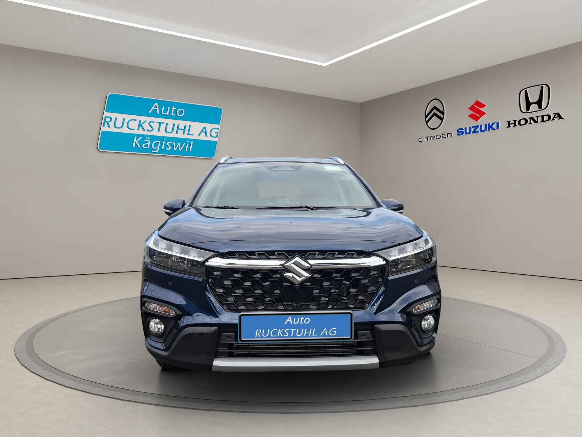SUZUKI S-Cross 1.4 T Sakura Top Hybrid 4x4-image-2