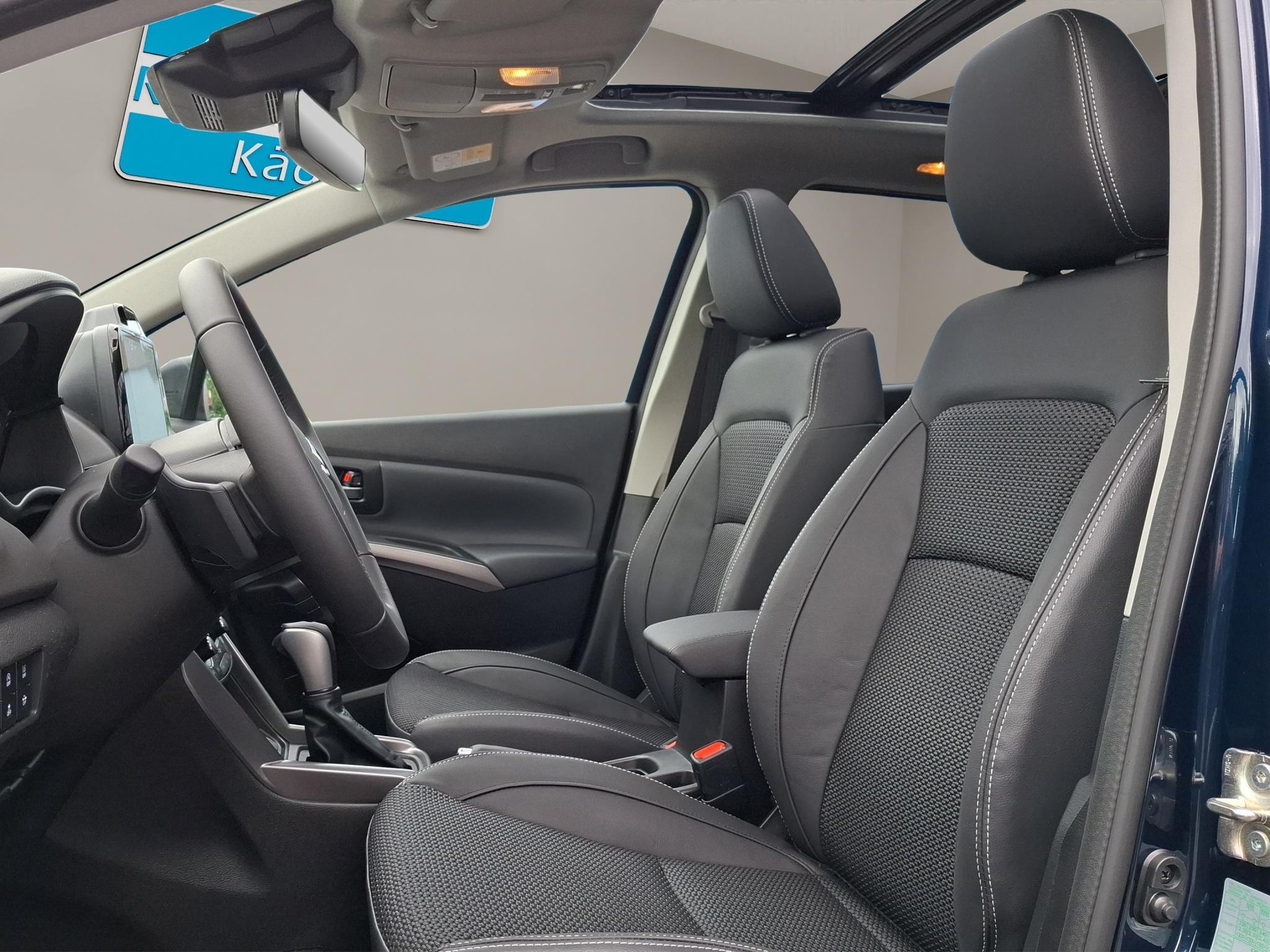 SUZUKI S-Cross 1.4 T Sakura Top Hybrid 4x4-image-5