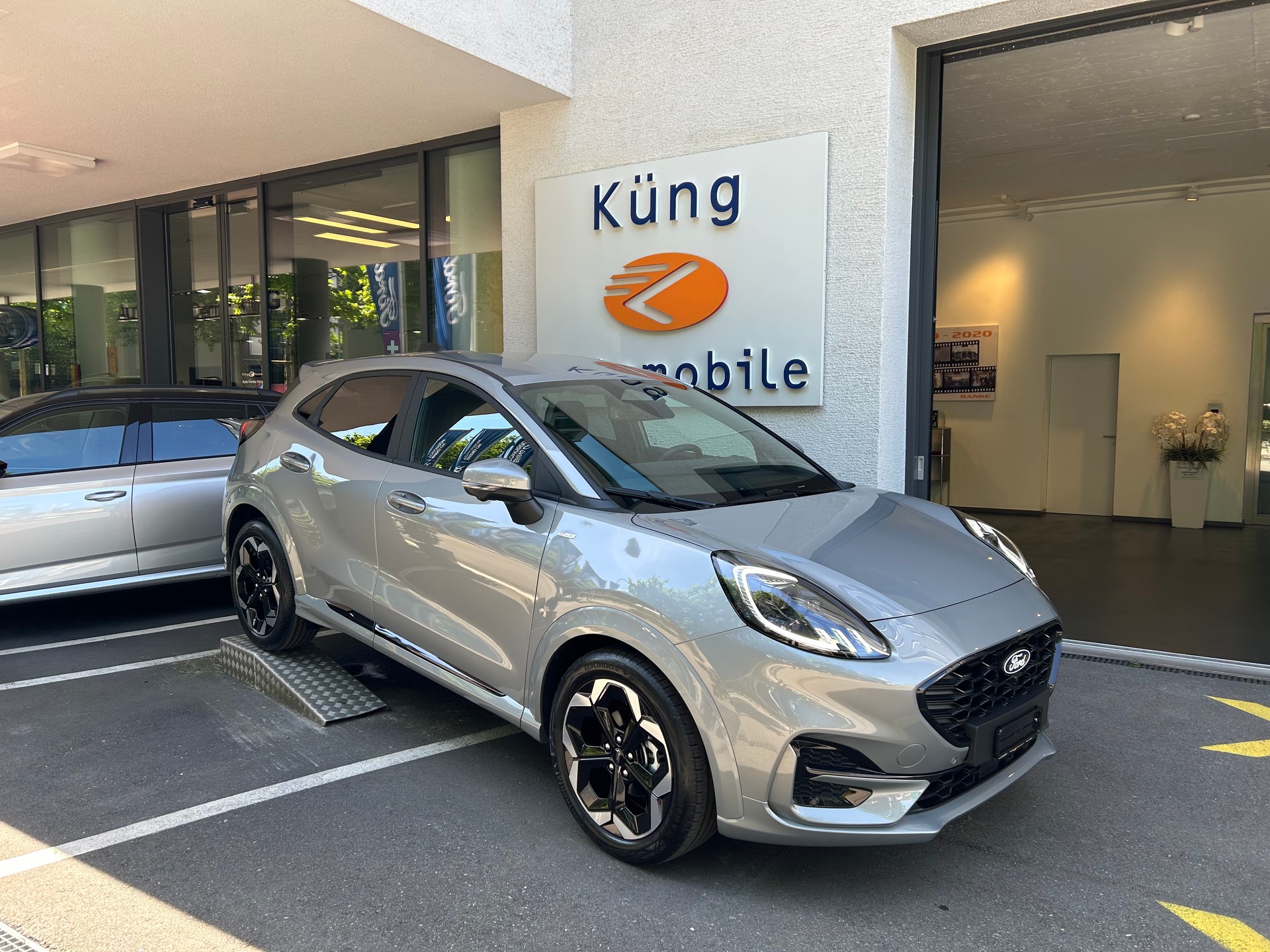 FORD Puma 1.0 MHEV ST-Line X Automat-image-0