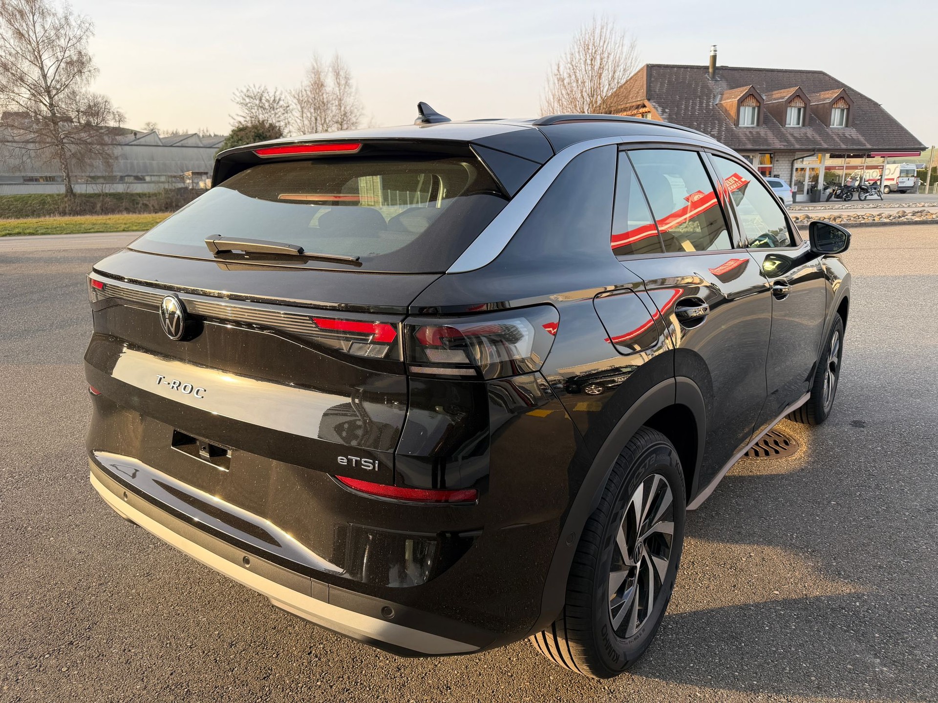 VW T-Roc 1.5 eTSI mHEV Trend DSG-image-4