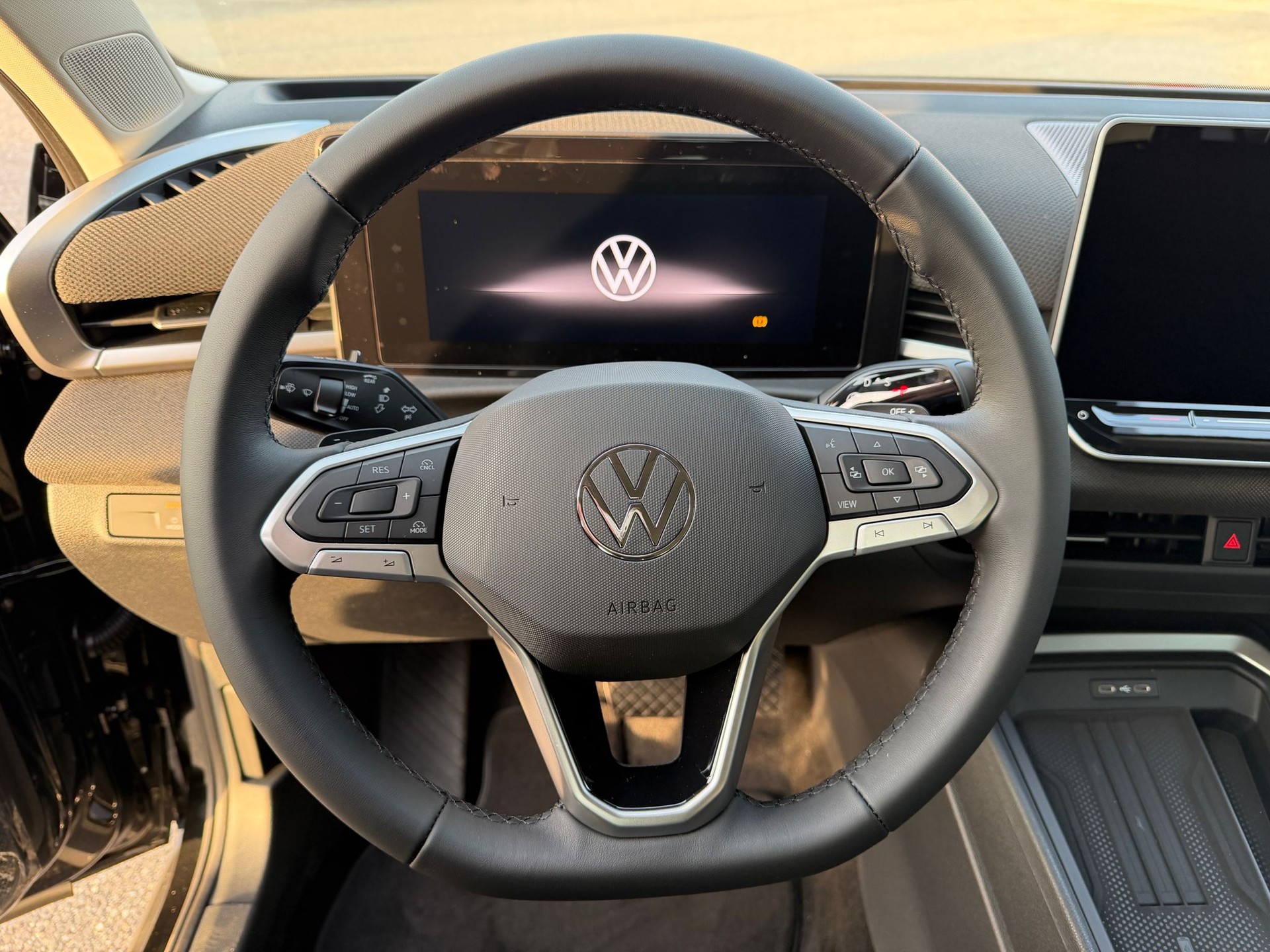 VW T-Roc 1.5 eTSI mHEV Trend DSG-image-13