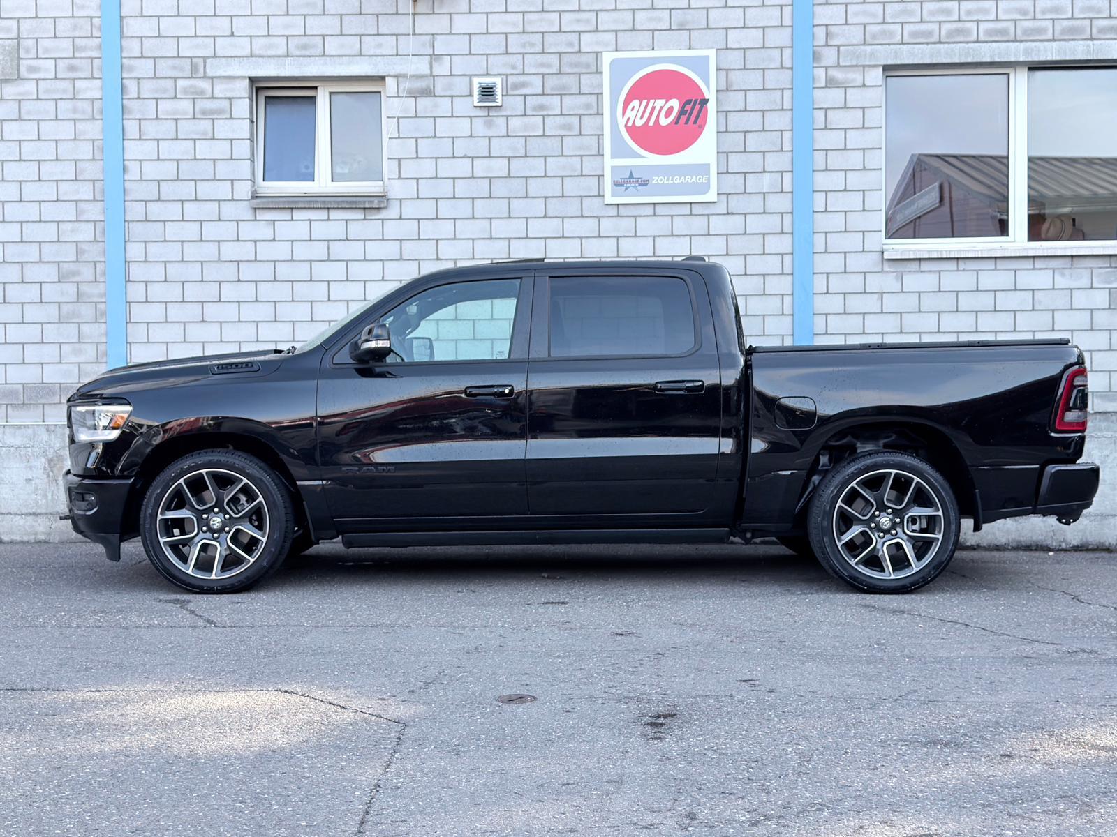 DODGE RAM LARAMIE 5.7 HEMI 4x4-image-18