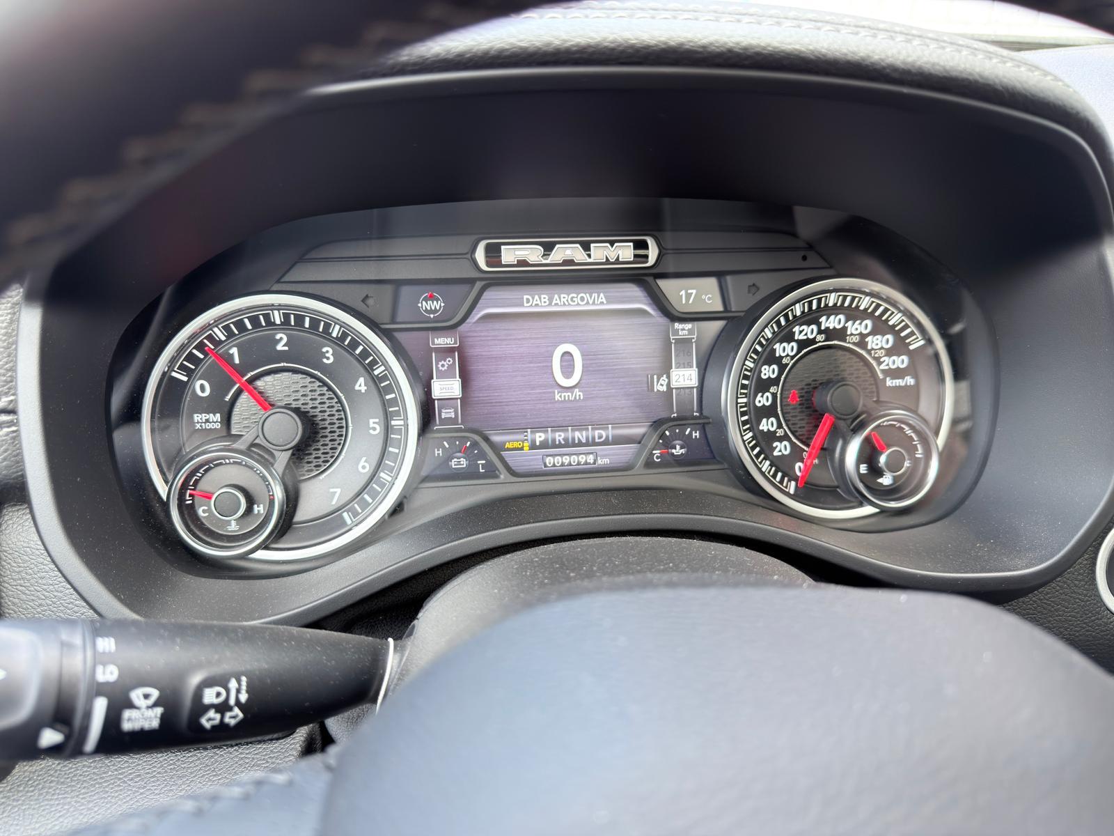 DODGE RAM LARAMIE 5.7 HEMI 4x4-image-15