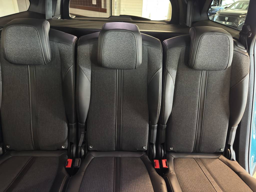 PEUGEOT 5008 1.5 BlueHDi GT Line EAT-image-12