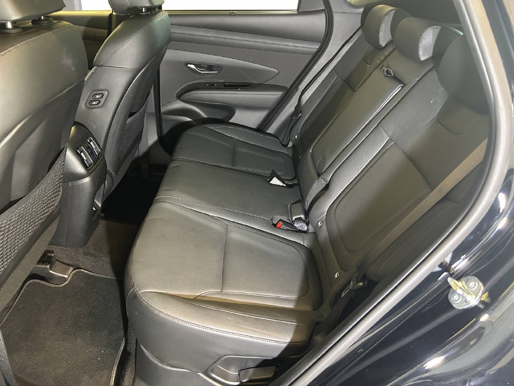 HYUNDAI Tucson 1.6 T-GDi HEV Vertex Swiss Edition 4WD-image-11