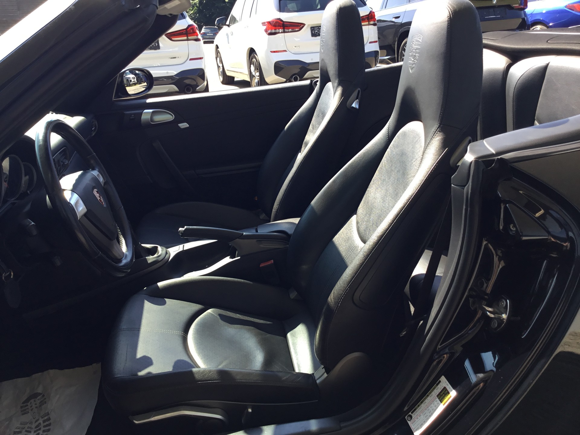 PORSCHE 911 Cabrio Carrera-image-12