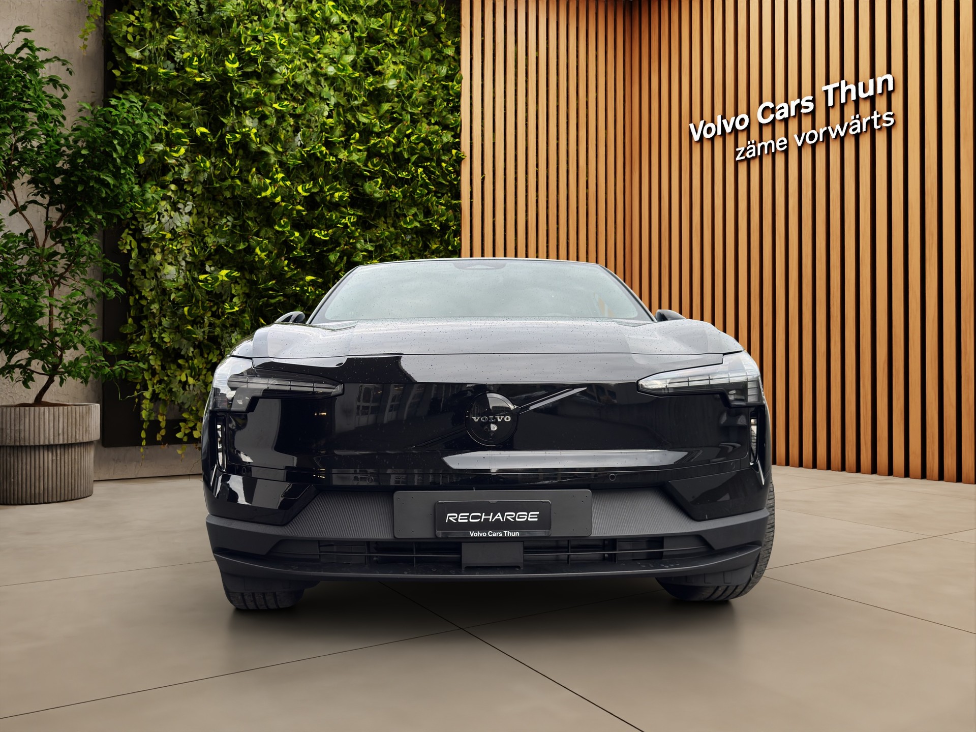 VOLVO EX30 E60 Twin Ultra Performance Sw. Black Ed. AWD-image-1