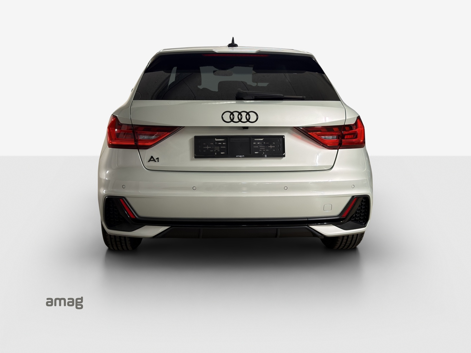 AUDI A1 Sportback 30 TFSI S Line Attraction S-tronic-image-3