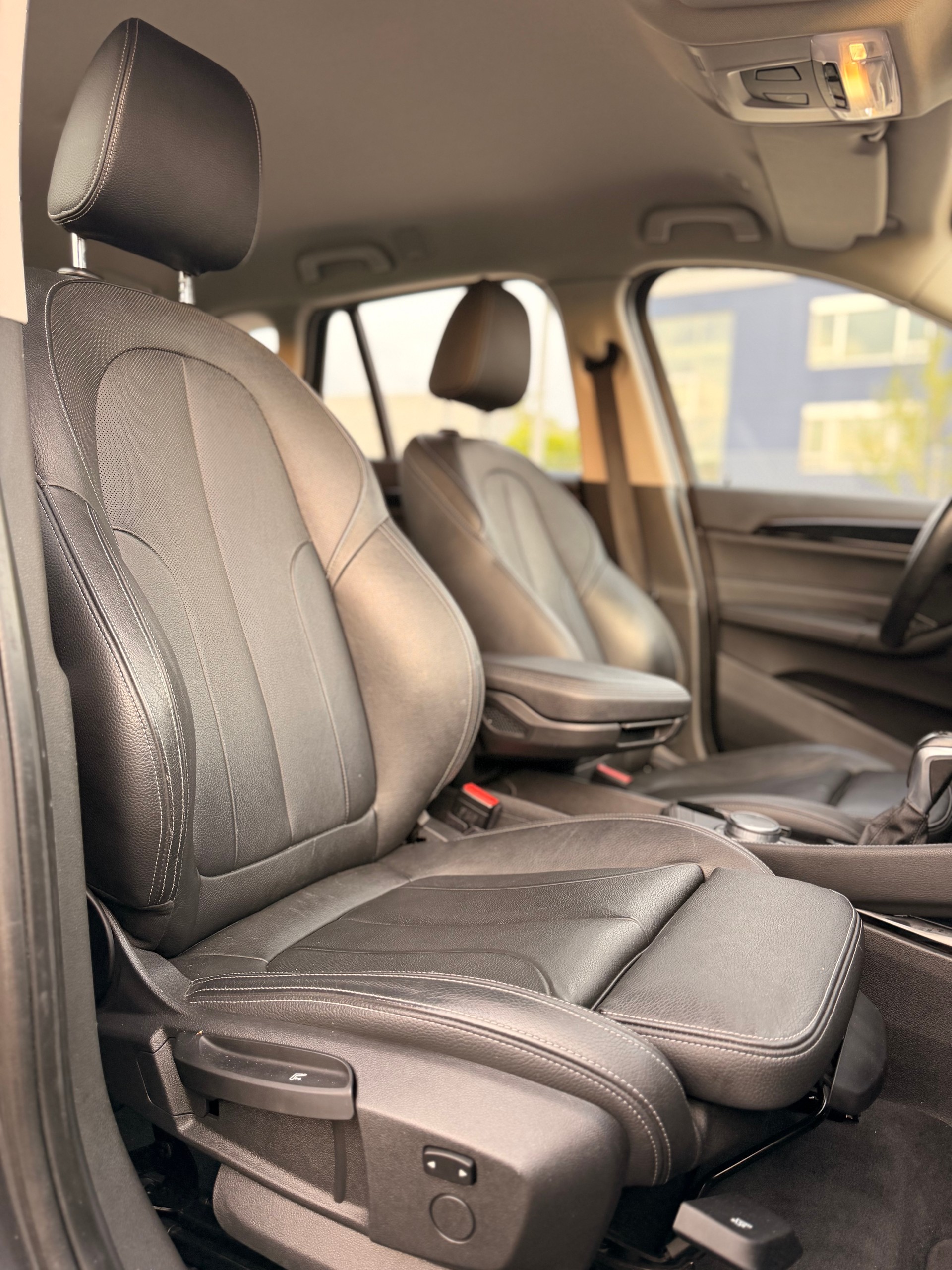 BMW X1 xDrive 20d Sport Line Steptronic-image-27