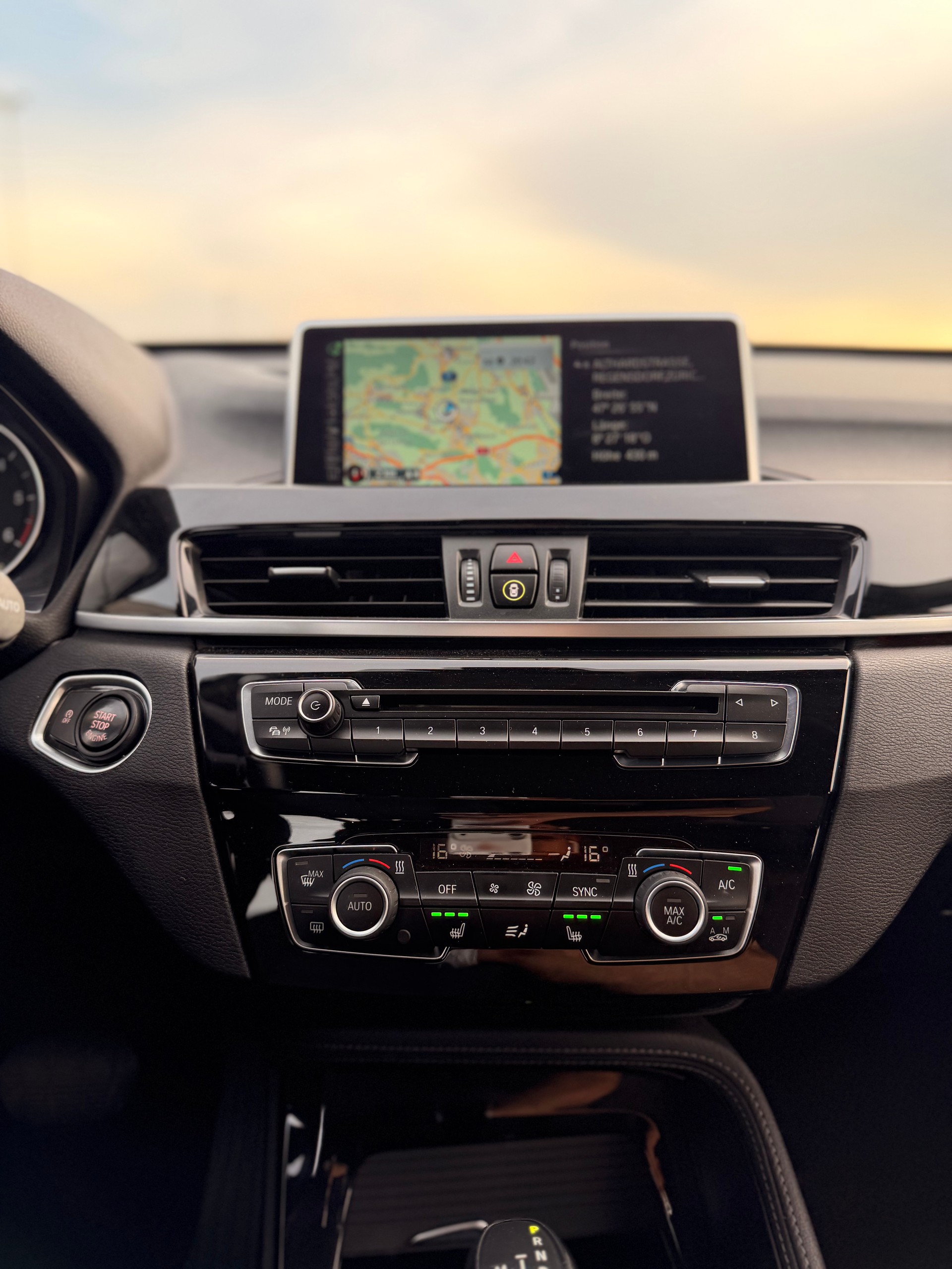 BMW X1 xDrive 20d Sport Line Steptronic-image-23
