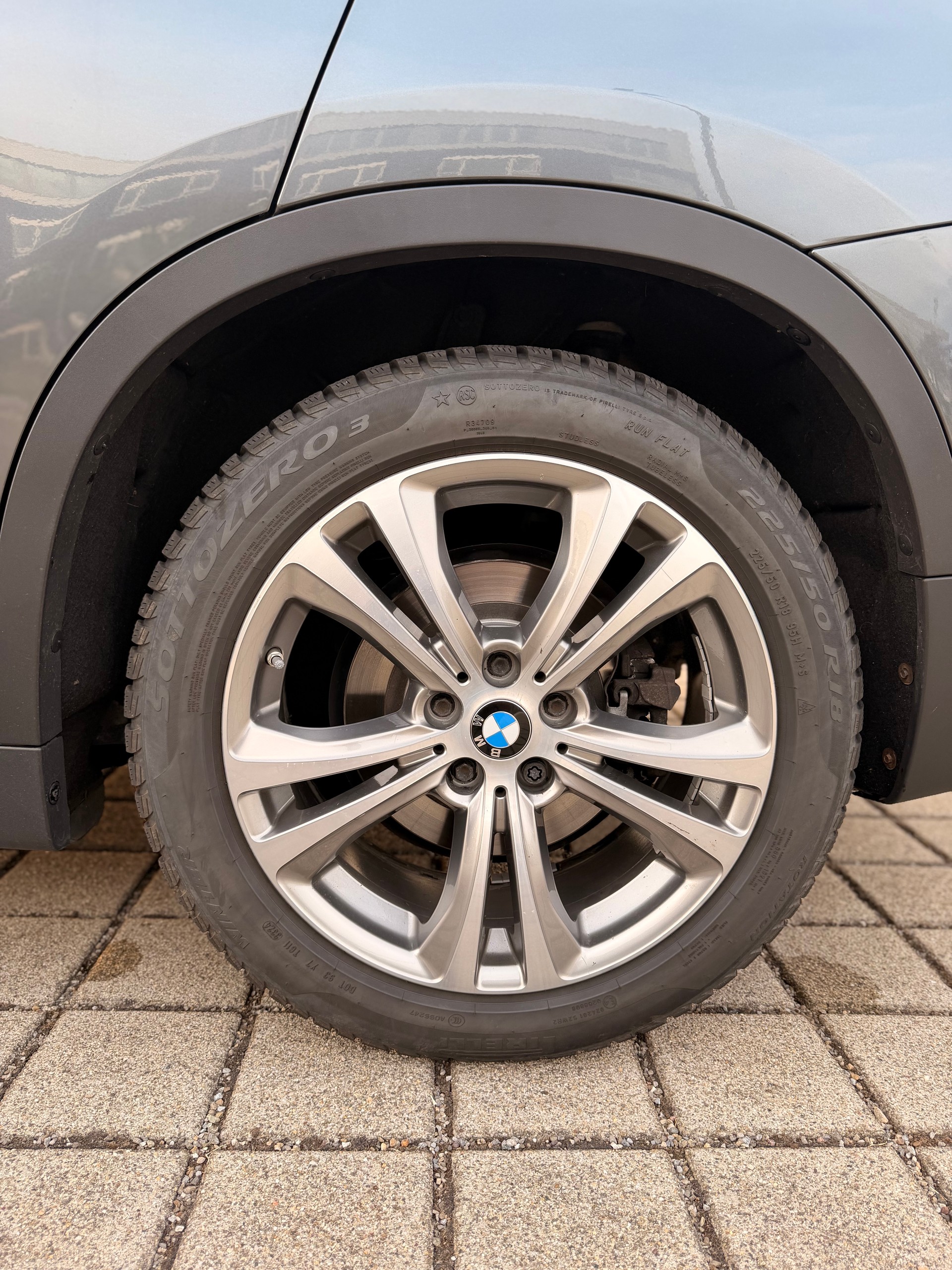 BMW X1 xDrive 20d Sport Line Steptronic-image-13