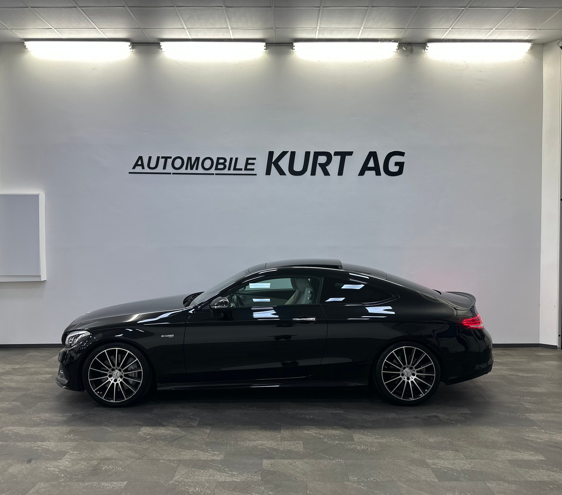 MERCEDES-BENZ C 43 AMG 4Matic 9G-tronic-image-2