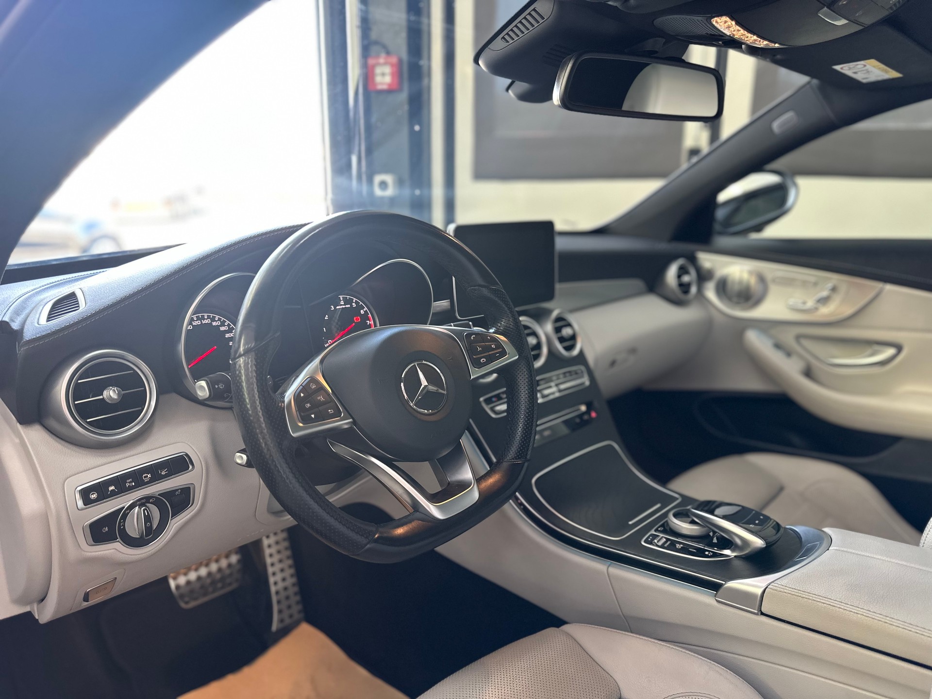 MERCEDES-BENZ C 43 AMG 4Matic 9G-tronic-image-15