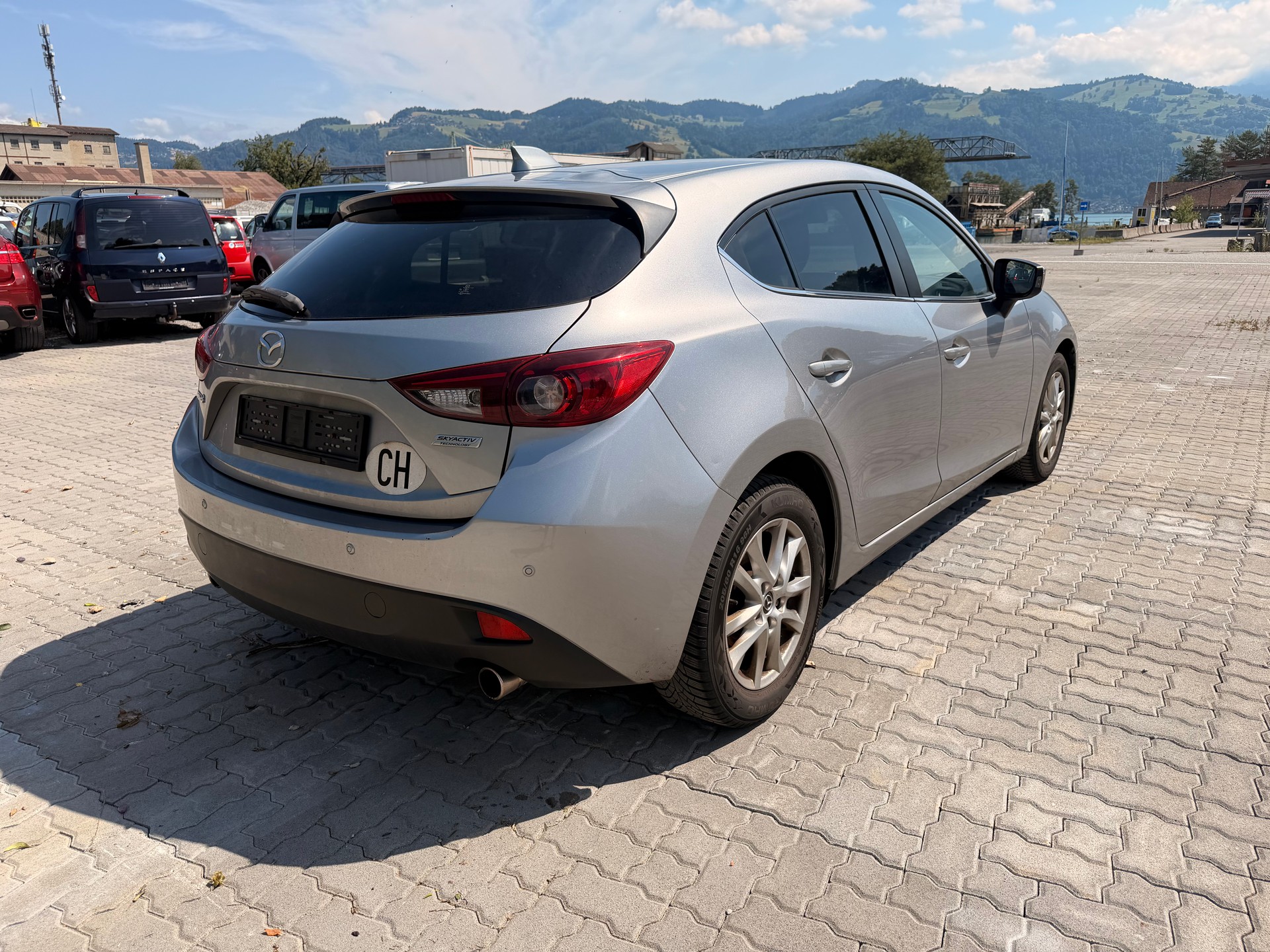 MAZDA 3 2.2 16V CD Revolution Activematic-image-2
