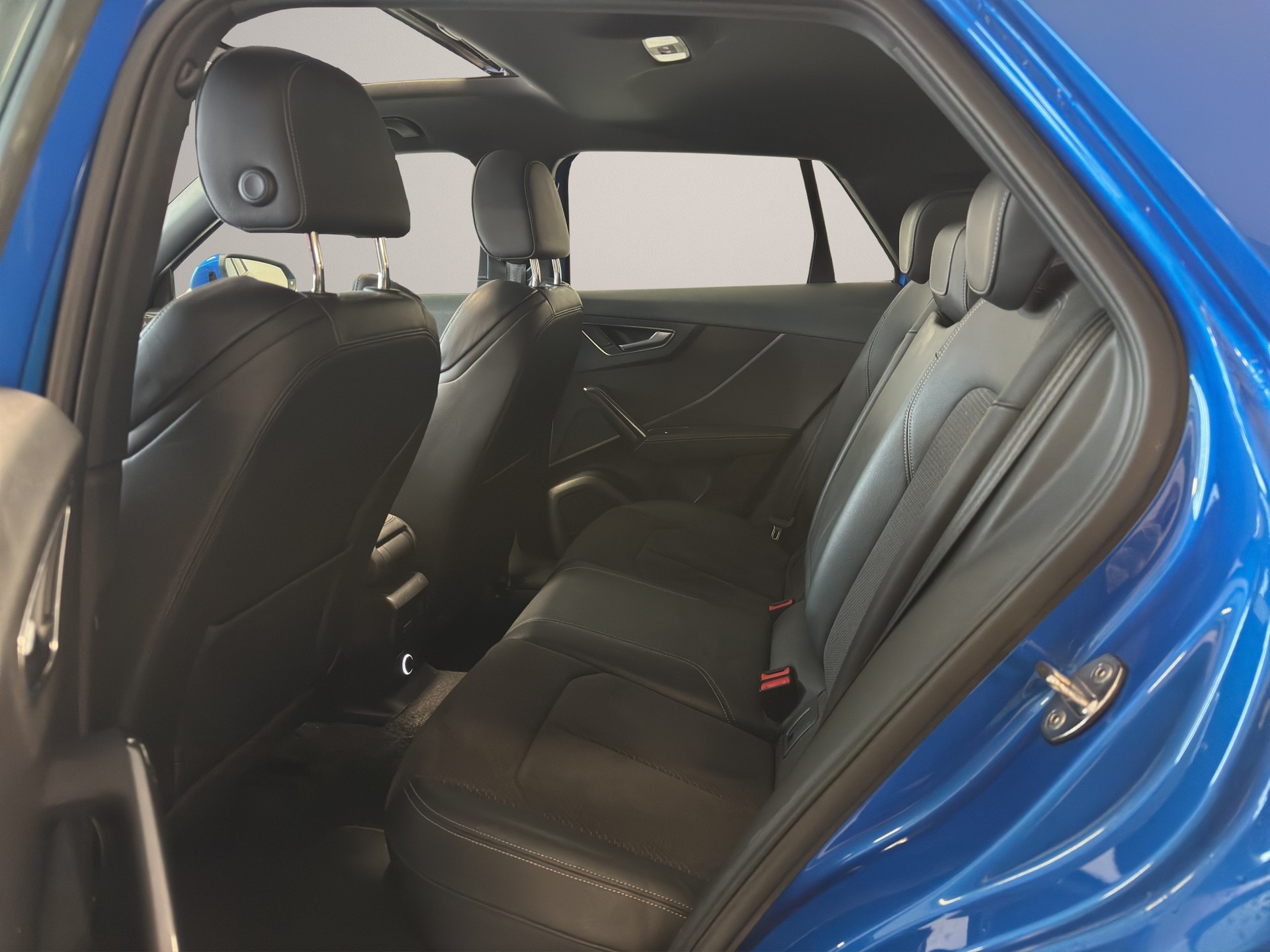 AUDI Q2 40 TFSI Sport quattro S-tronic-image-9