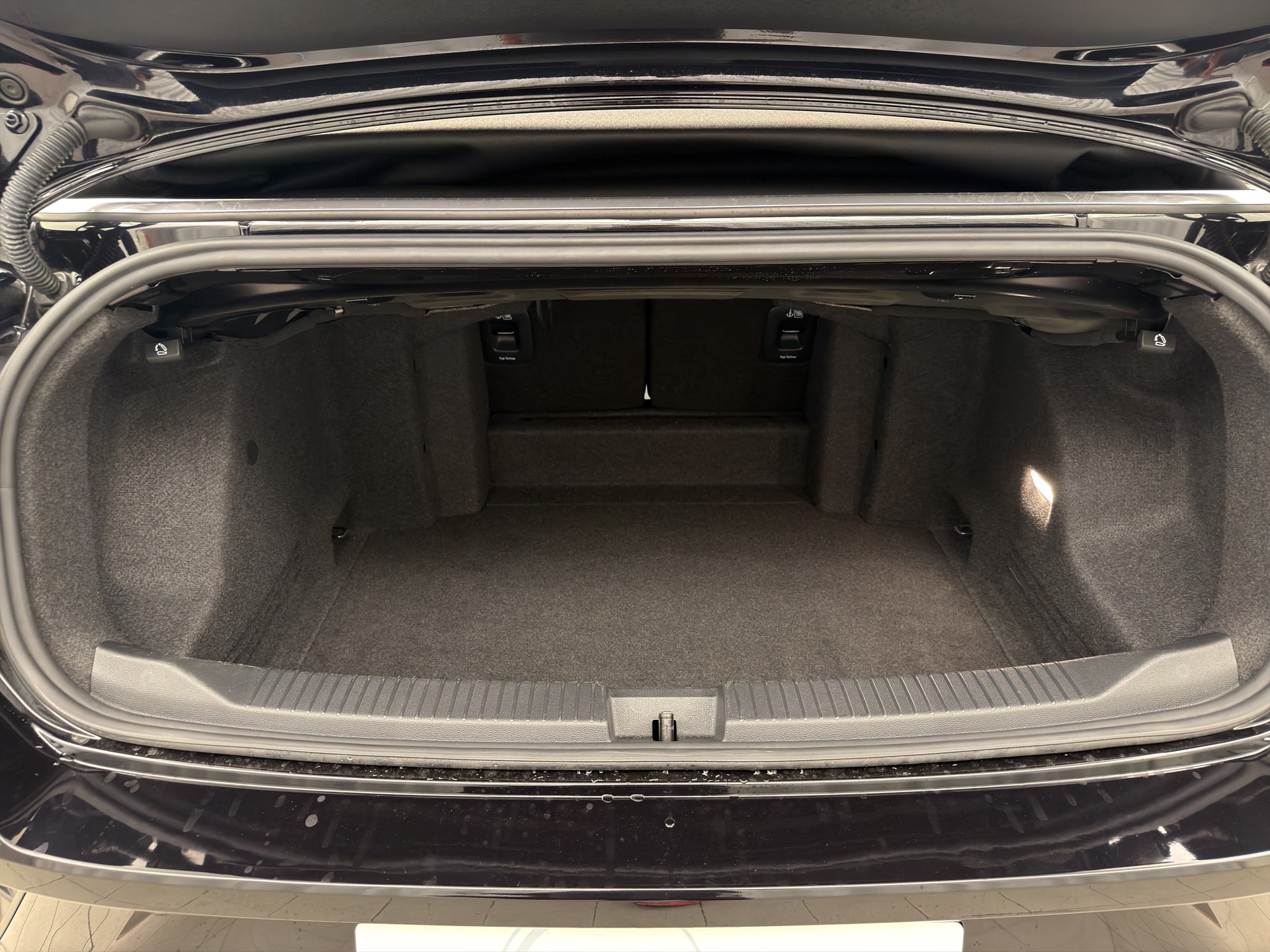 VW T-Roc Cabriolet 1.5 TSI R-Line DSG-image-12