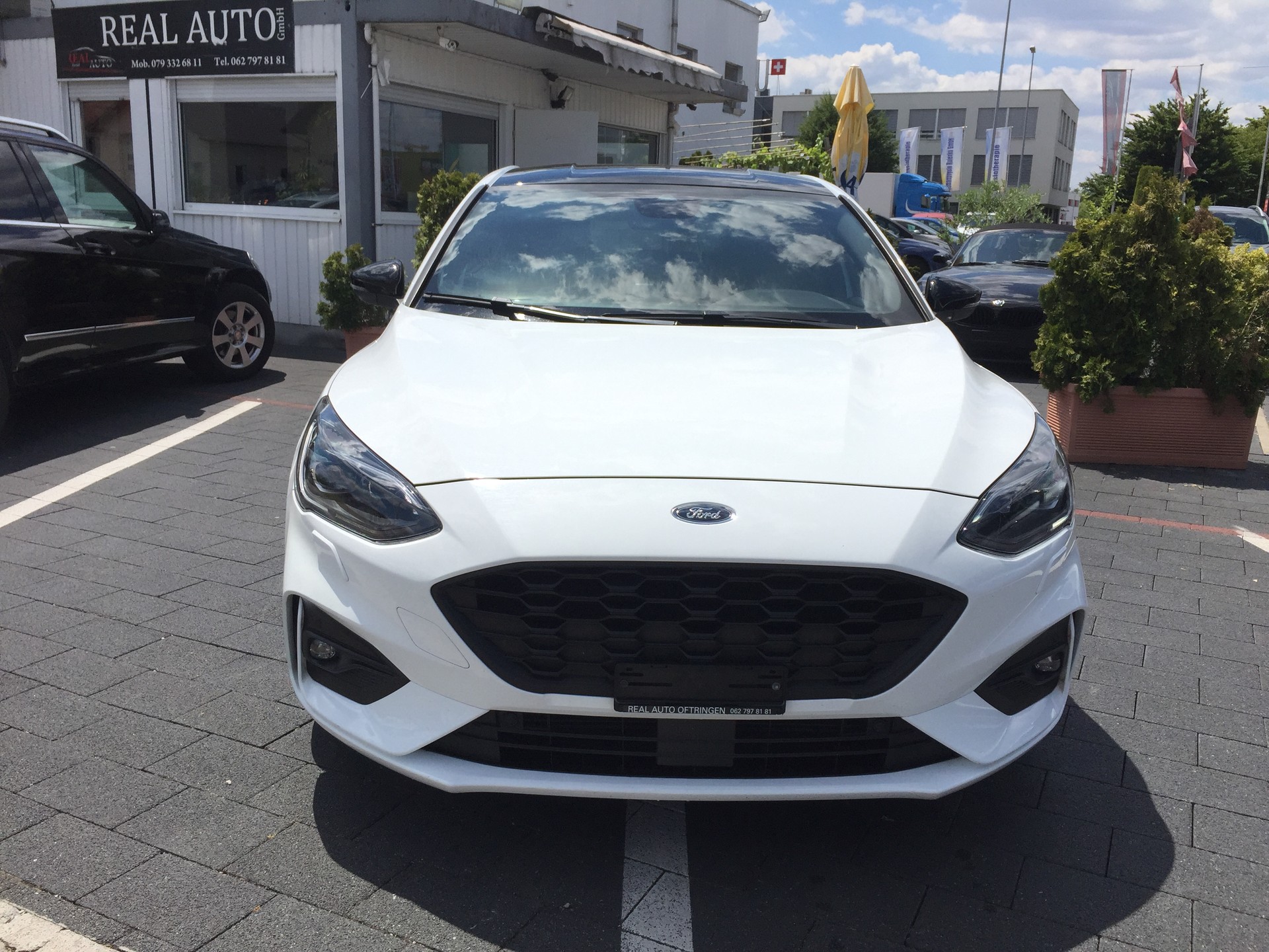 FORD Focus 1.0 SCTi ST Line Automatic-image-0