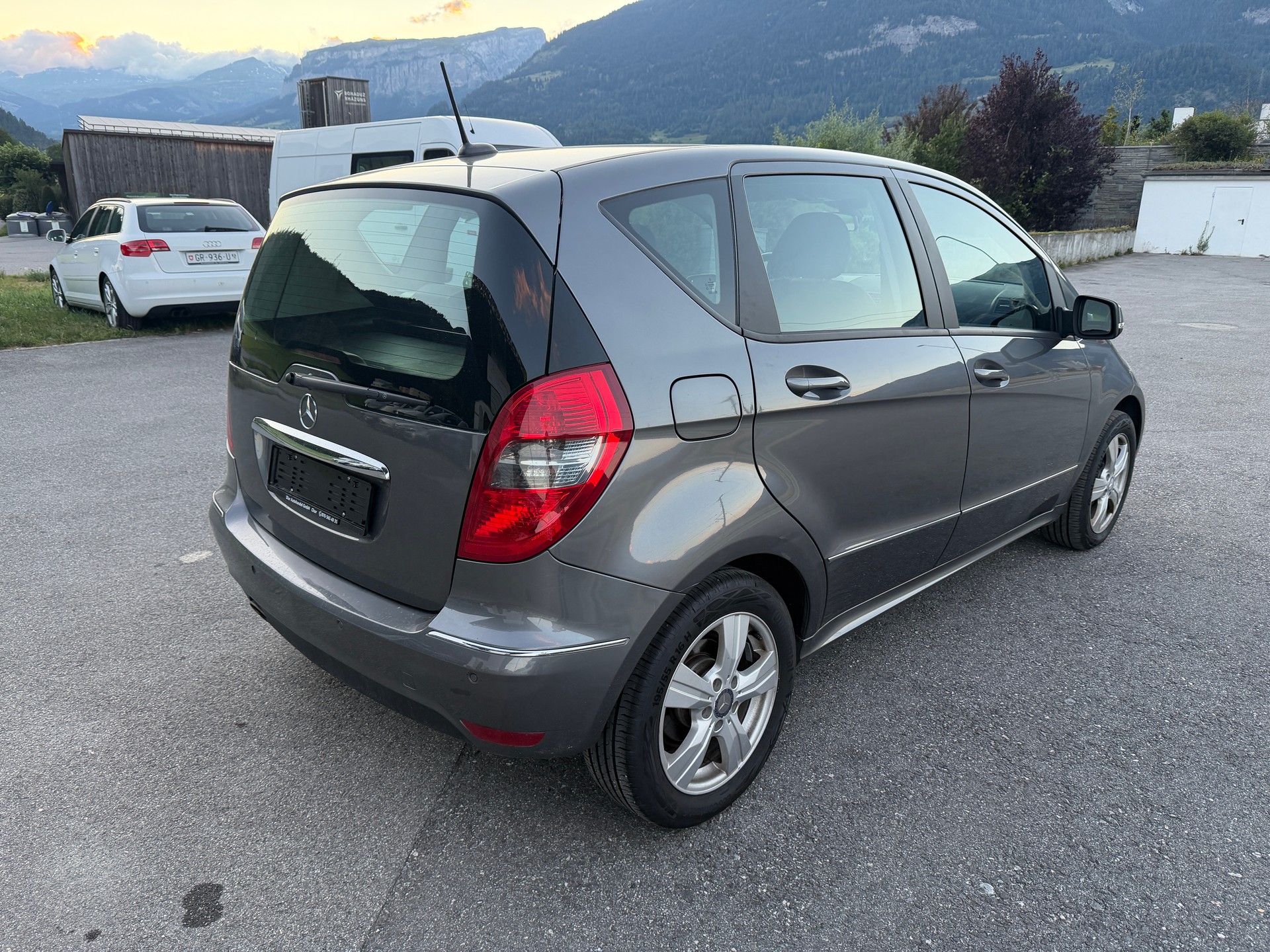 MERCEDES-BENZ A 200 T Elégance Autotronic-image-3