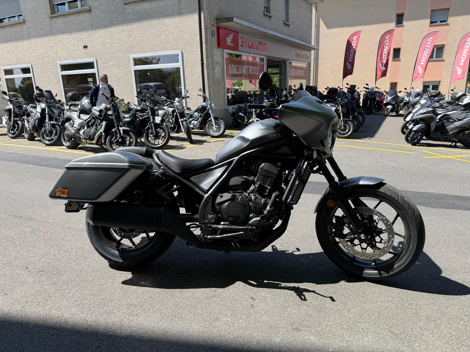 HONDA CMX 1100 Rebel T-showroom-element-3