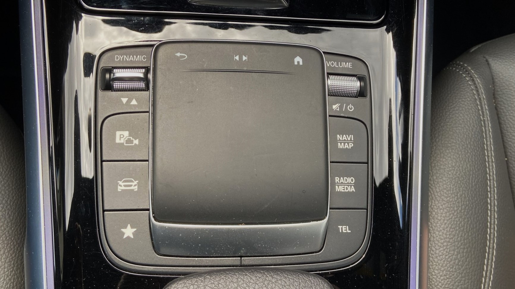 MERCEDES-BENZ EQB 350 4Matic-image-14