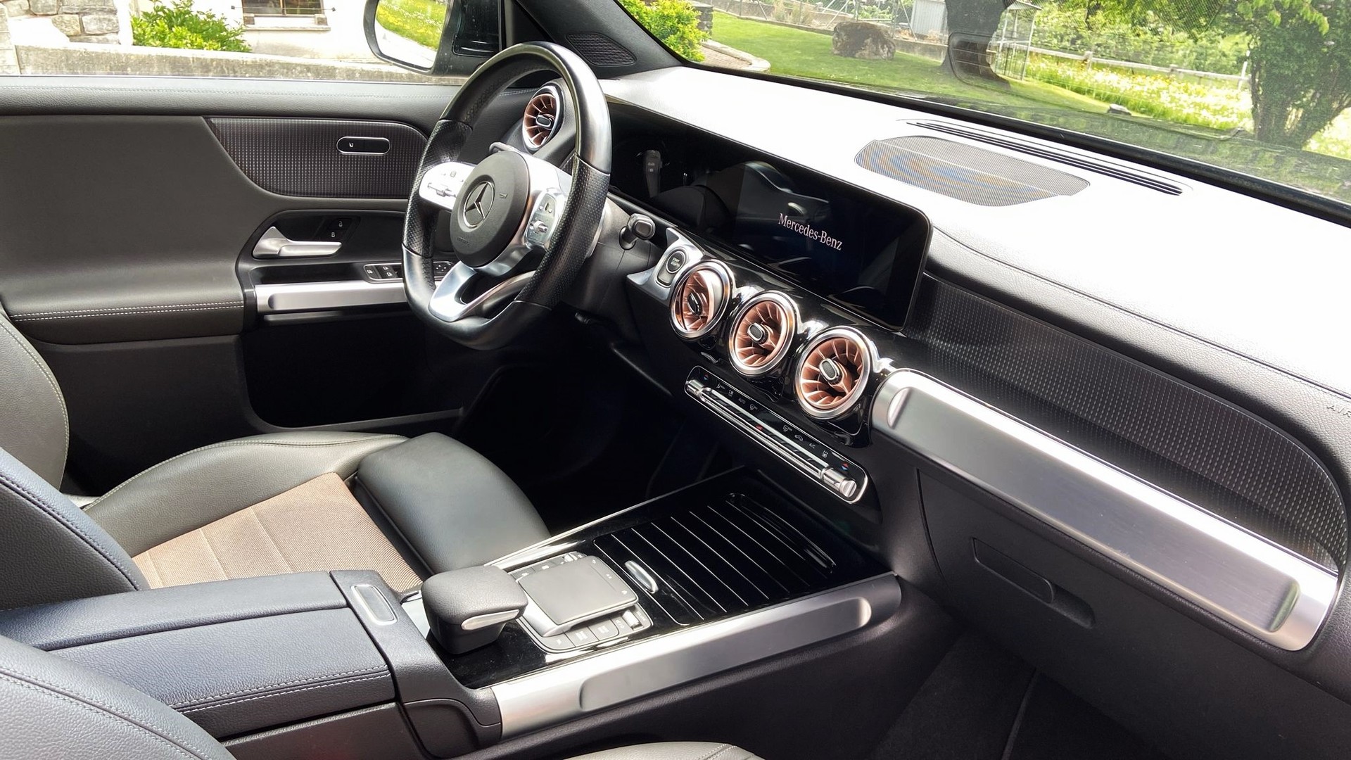 MERCEDES-BENZ EQB 350 4Matic-image-9