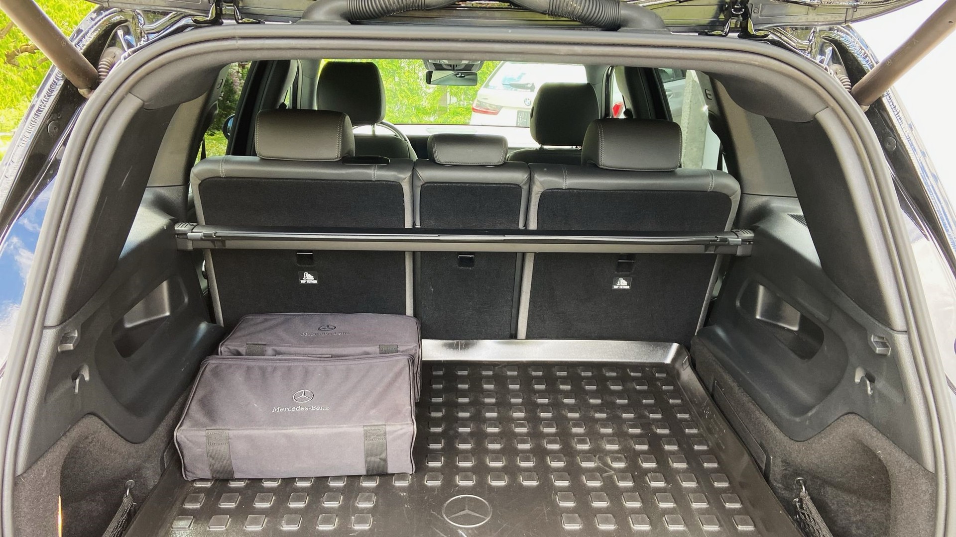 MERCEDES-BENZ EQB 350 4Matic-image-10