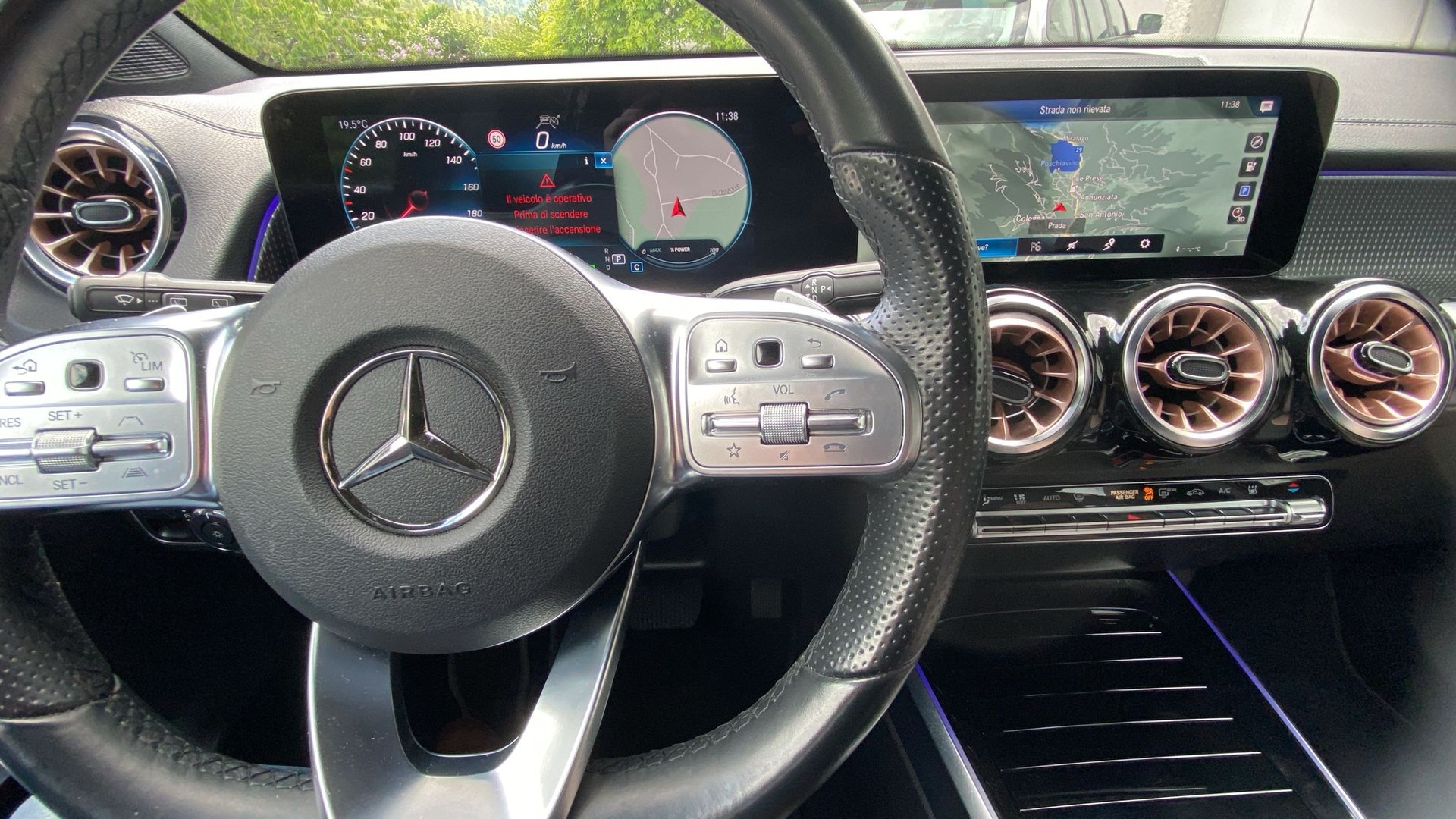 MERCEDES-BENZ EQB 350 4Matic-image-15