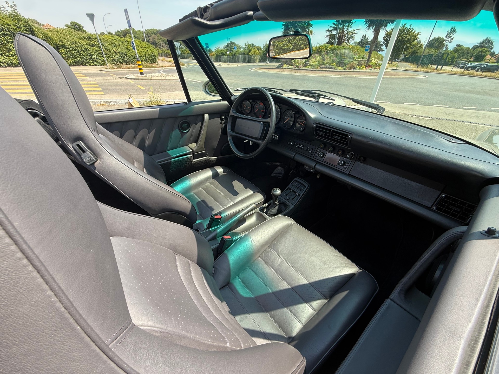 PORSCHE 3.6 Carrera 4 Cabriolet-image-12