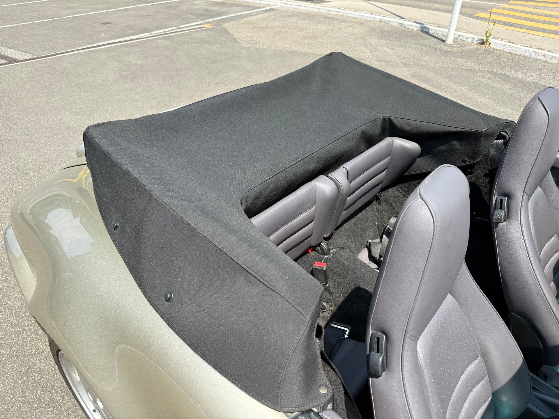 PORSCHE 3.6 Carrera 4 Cabriolet-image-13
