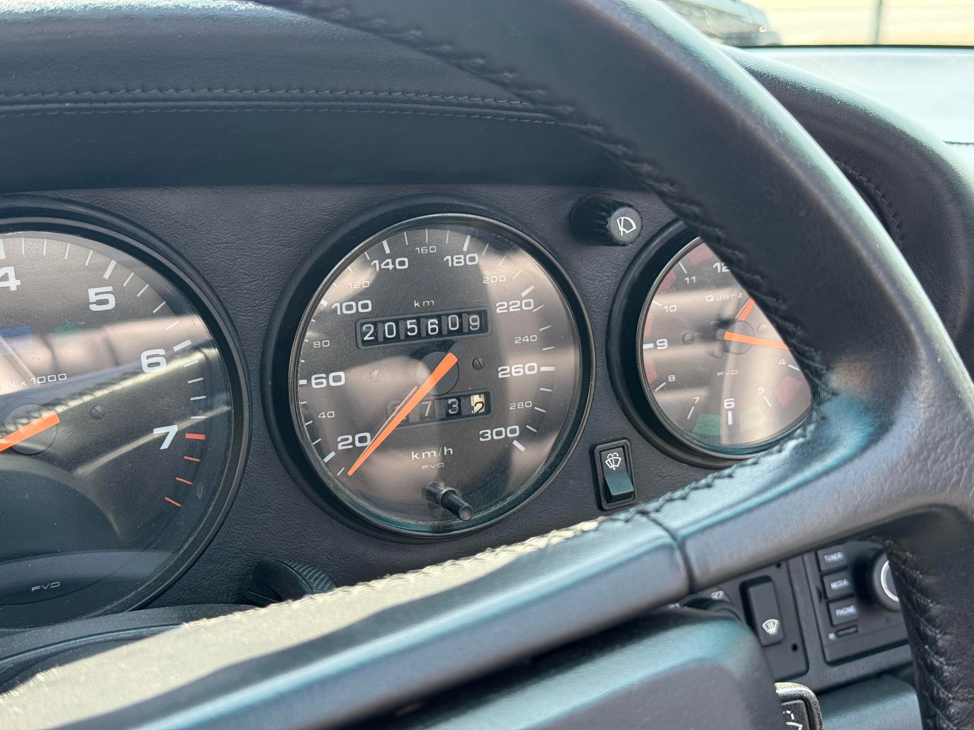 PORSCHE 3.6 Carrera 4 Cabriolet-image-11