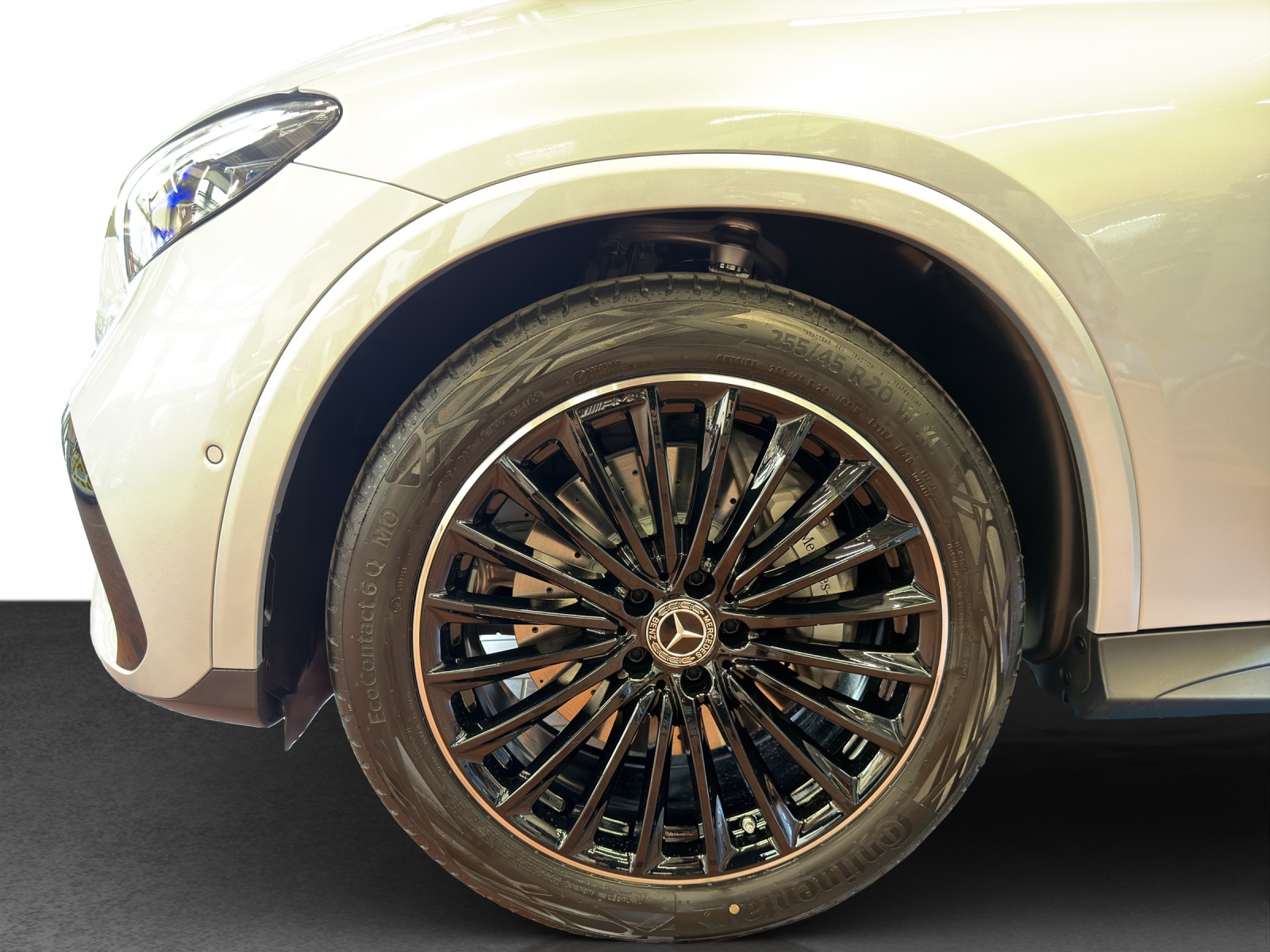 MERCEDES-BENZ GLC 300 4Matic 9G-Tronic-image-19