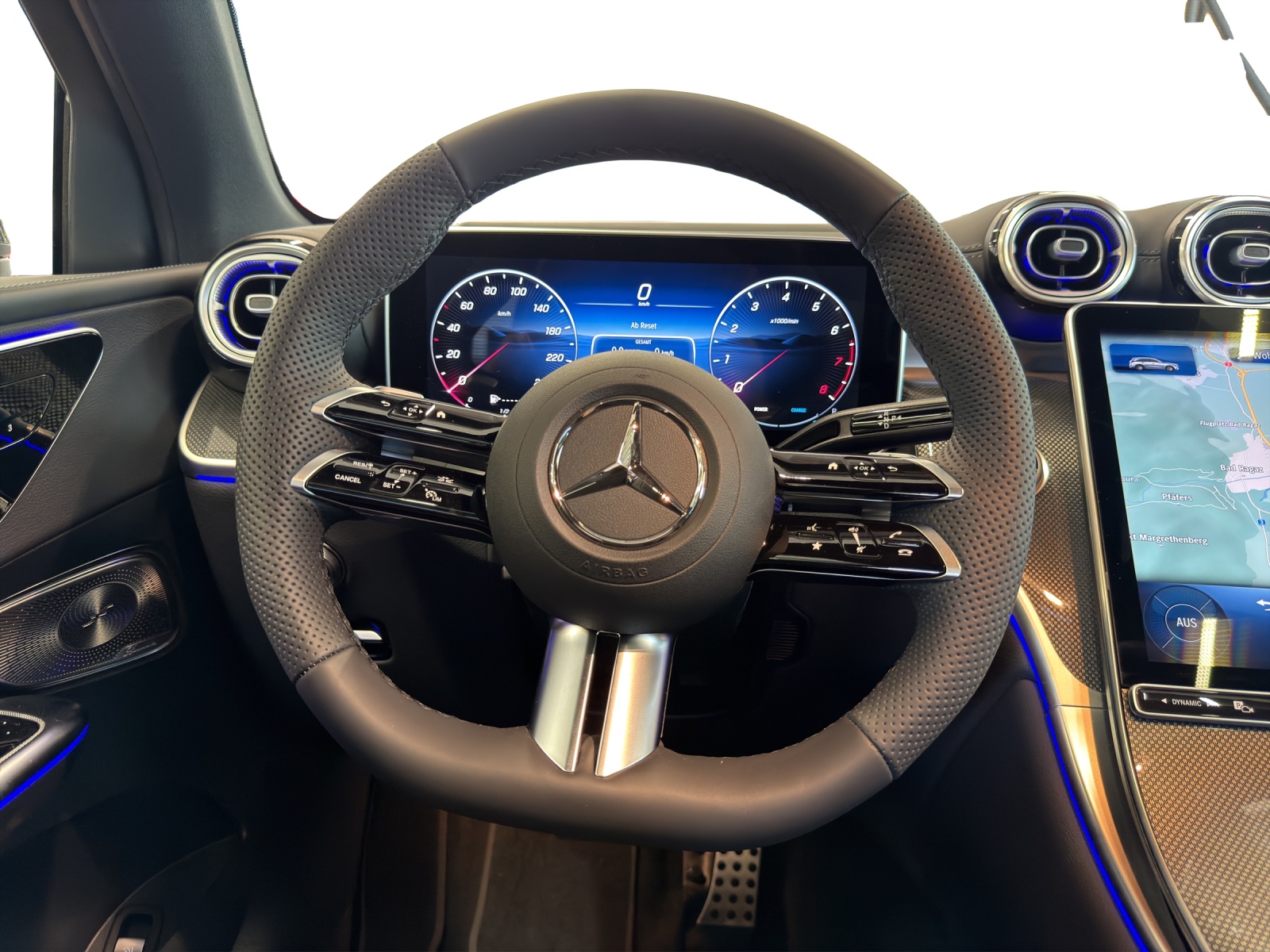 MERCEDES-BENZ GLC 300 4Matic 9G-Tronic-image-8