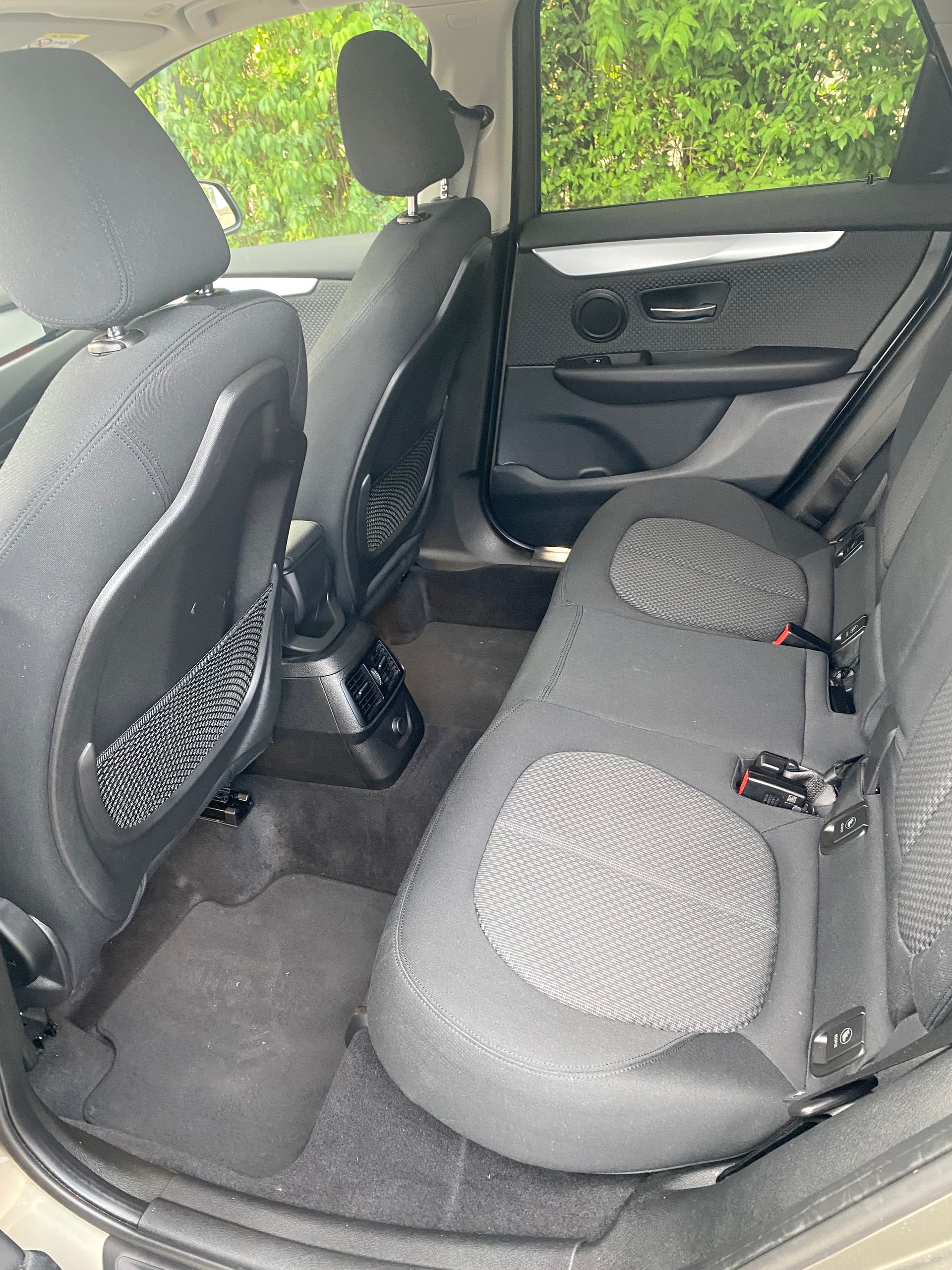 BMW 218d xDrive Active Tourer Luxury Line Steptronic-image-9