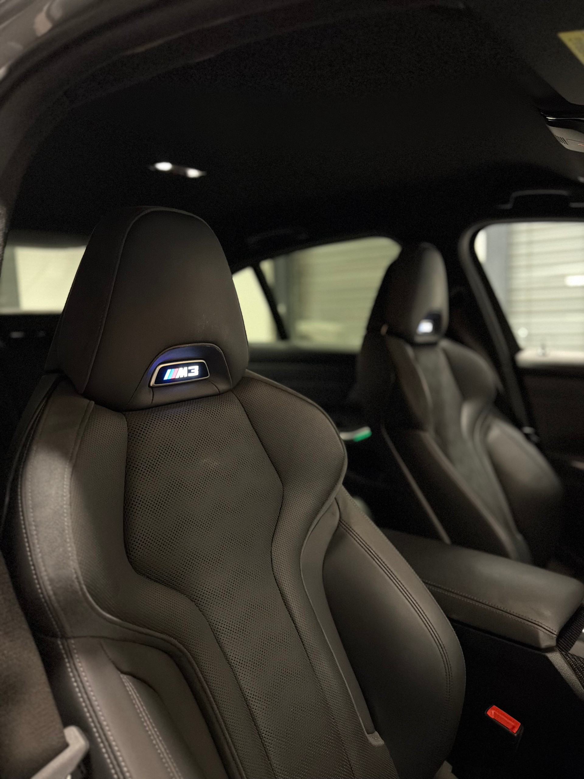 BMW M3 Competition M xDrive-image-13
