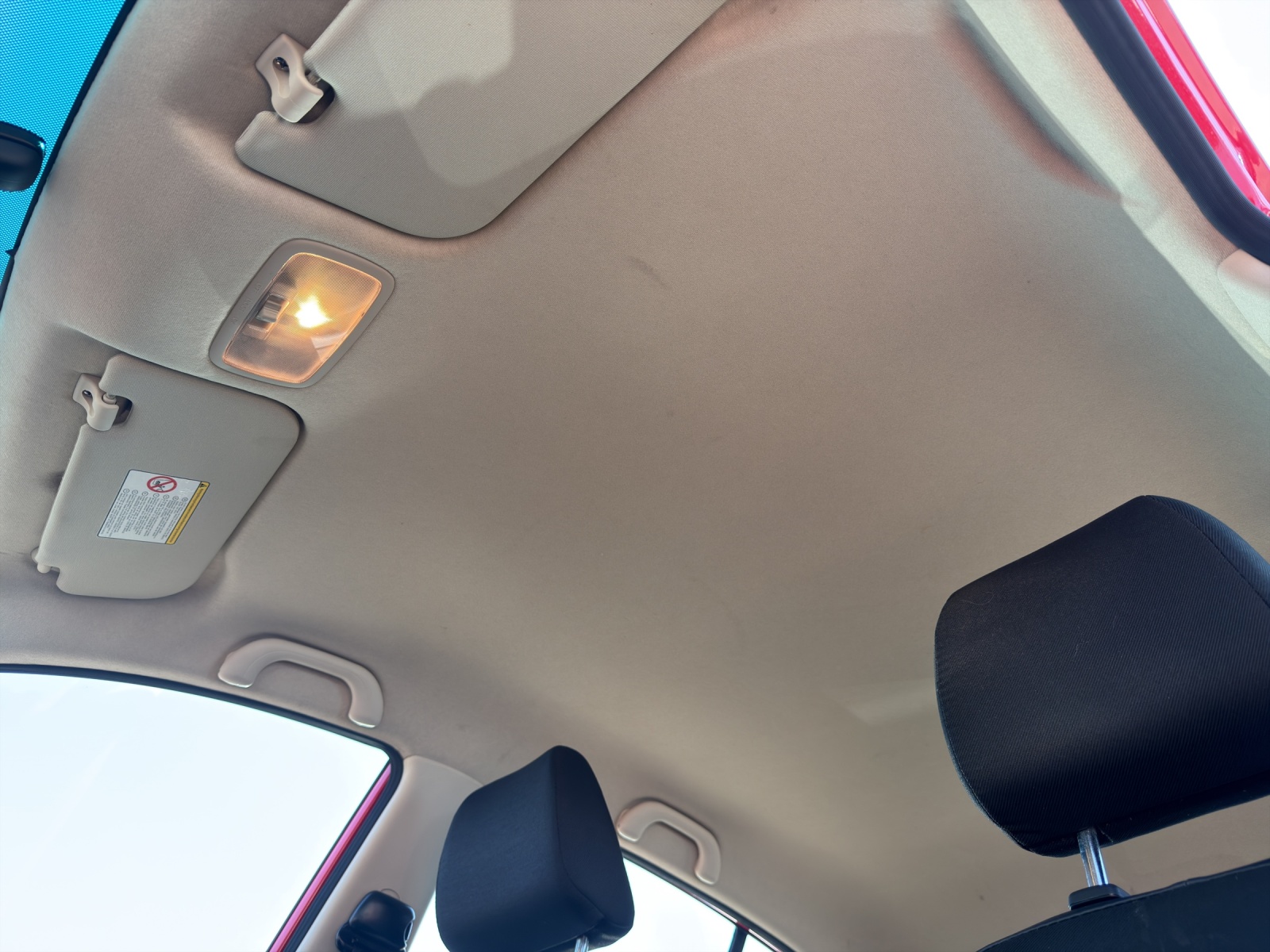 HYUNDAI i10 1.1 Comfort-image-9